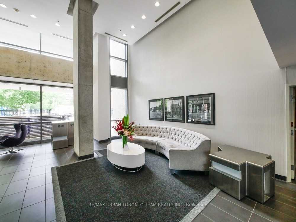Unit 1703 - 285 Mutual Street, Toronto 4