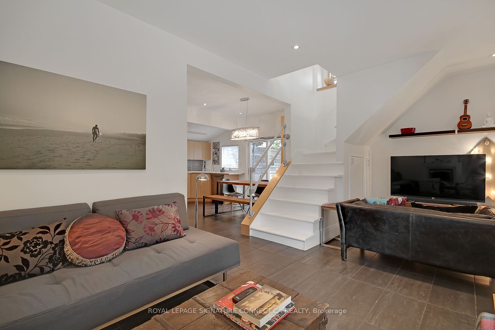 7 Ways Lane, Toronto 2