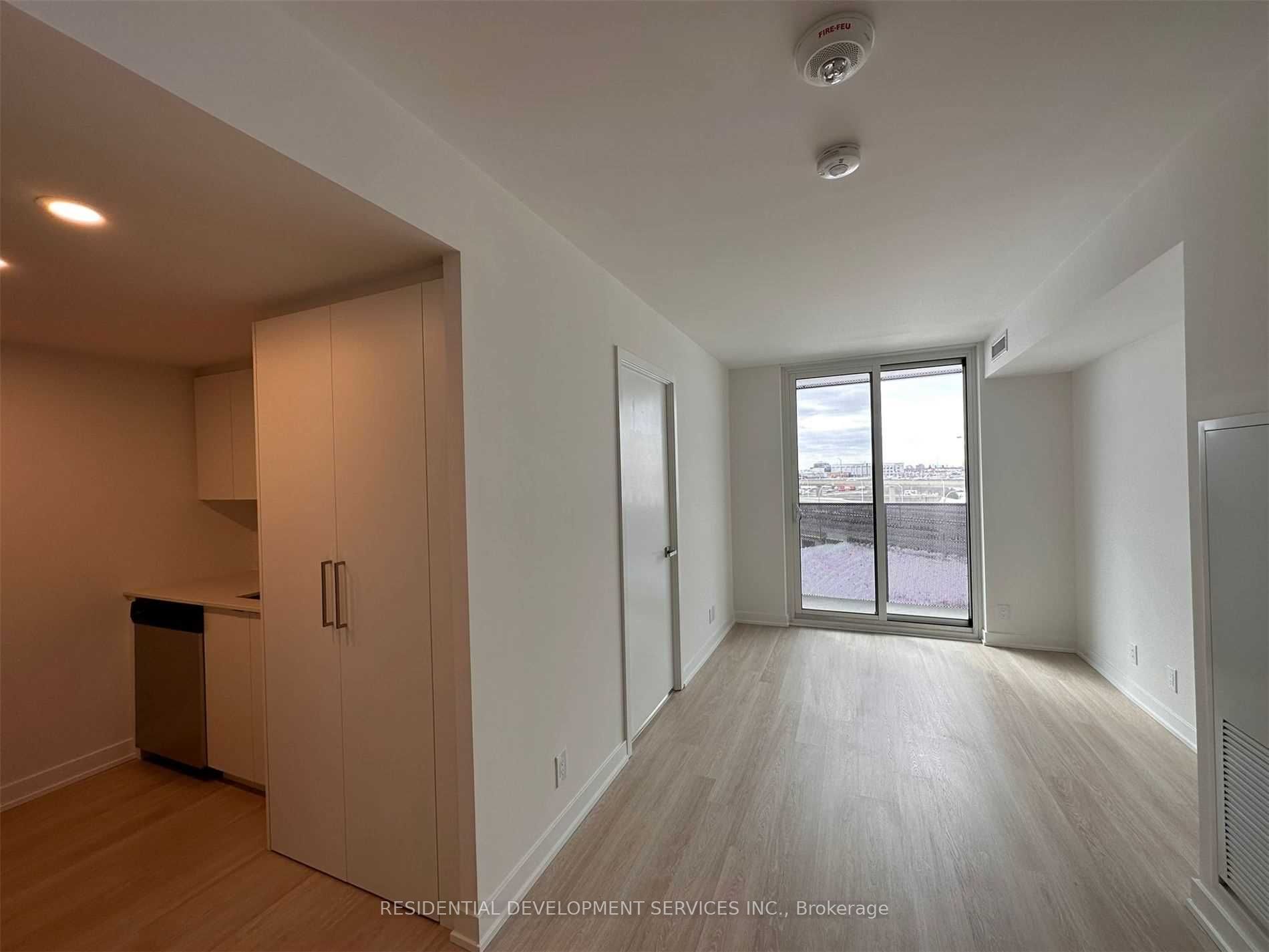 Unit 514 - 30 Tretti Way, North York 3