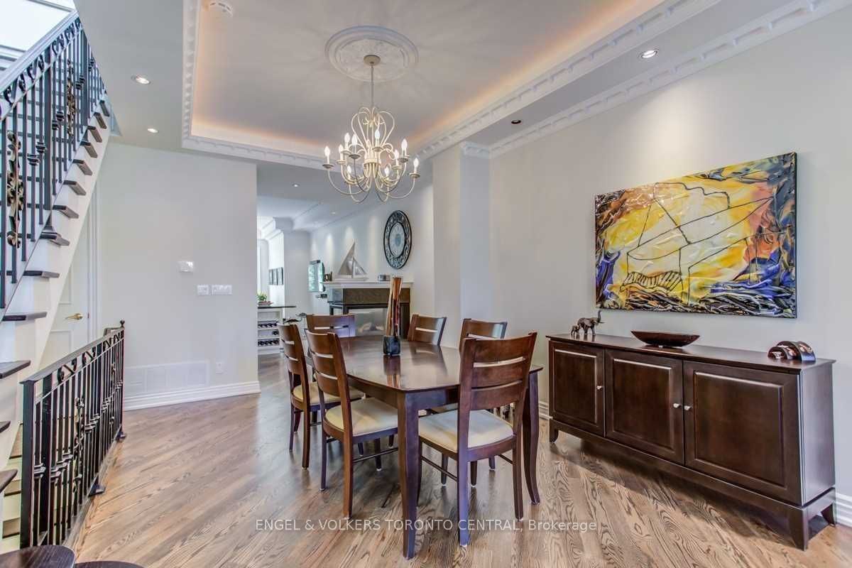 405 Bedford Park Avenue, Toronto 5