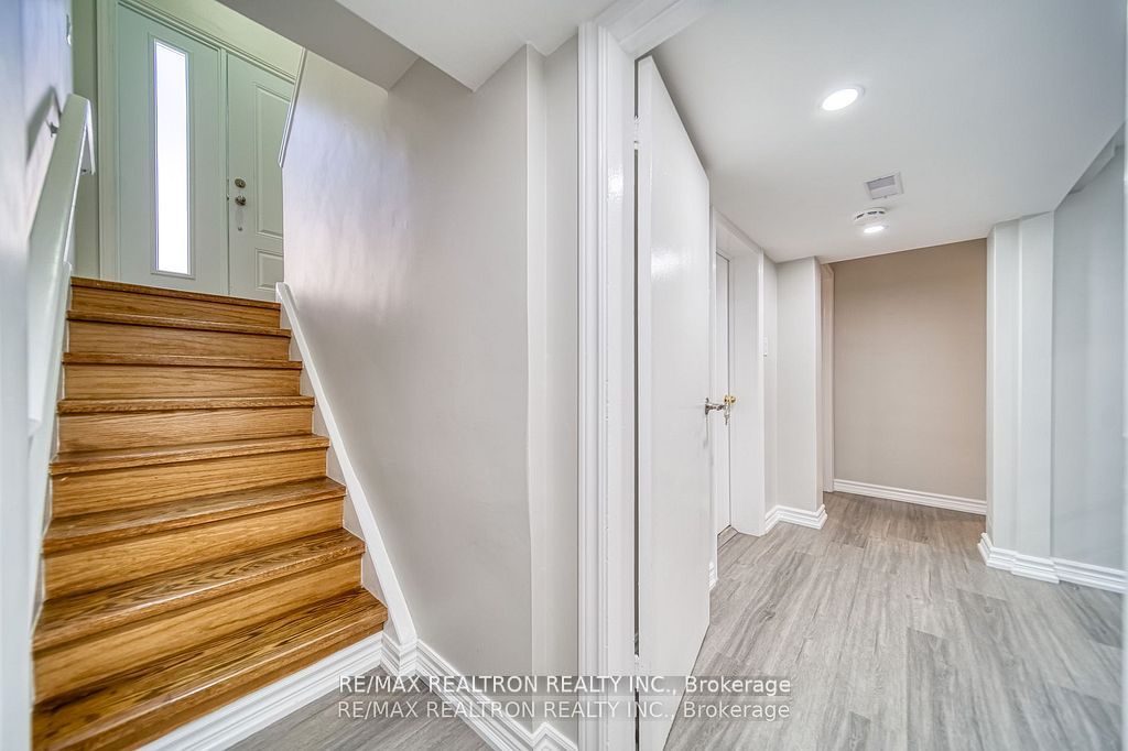 Unit 2 - 36 Beaver Valley Road, North York 4