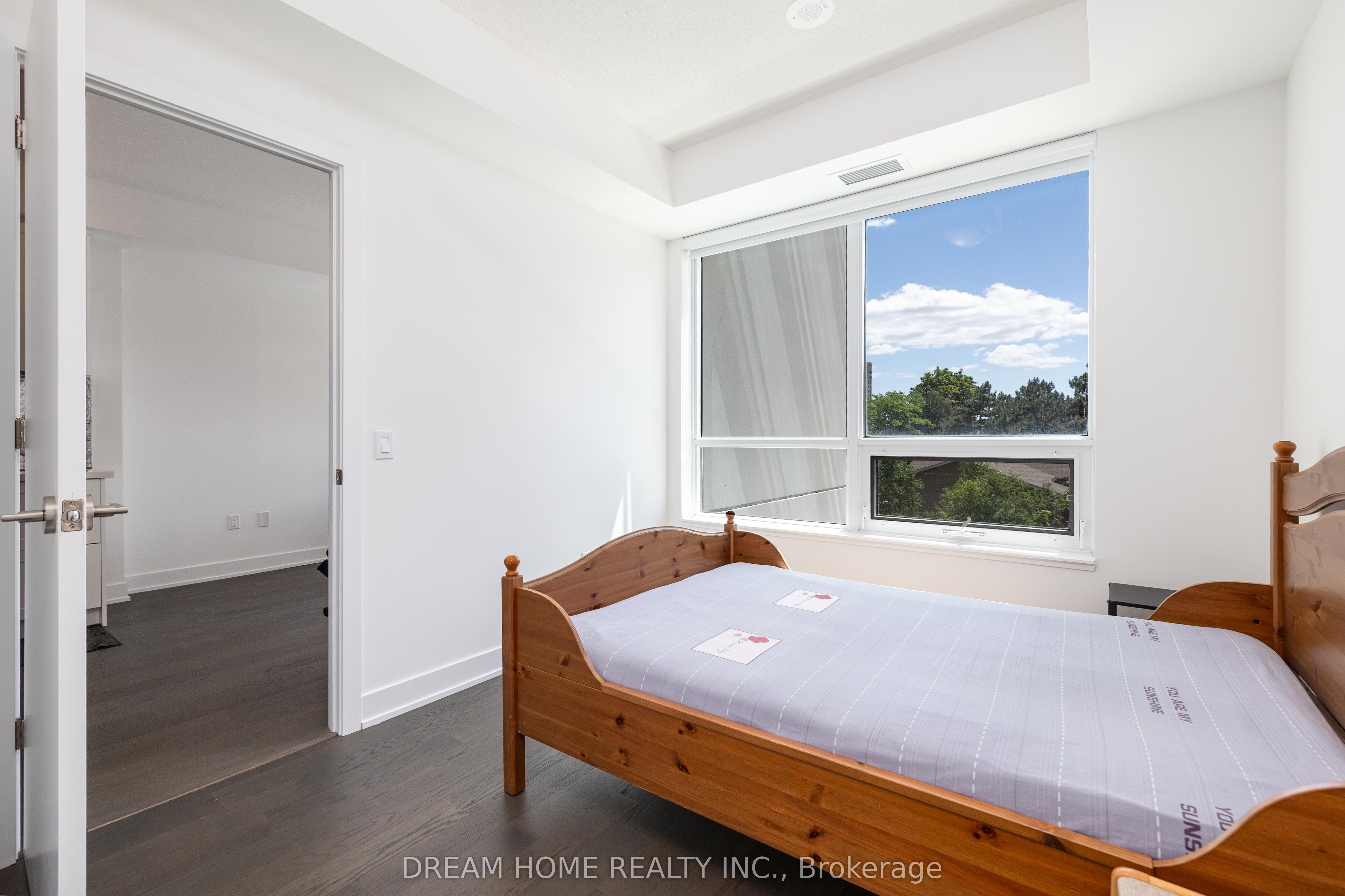 Unit 309 - 2 Teagarden Court, North York 5