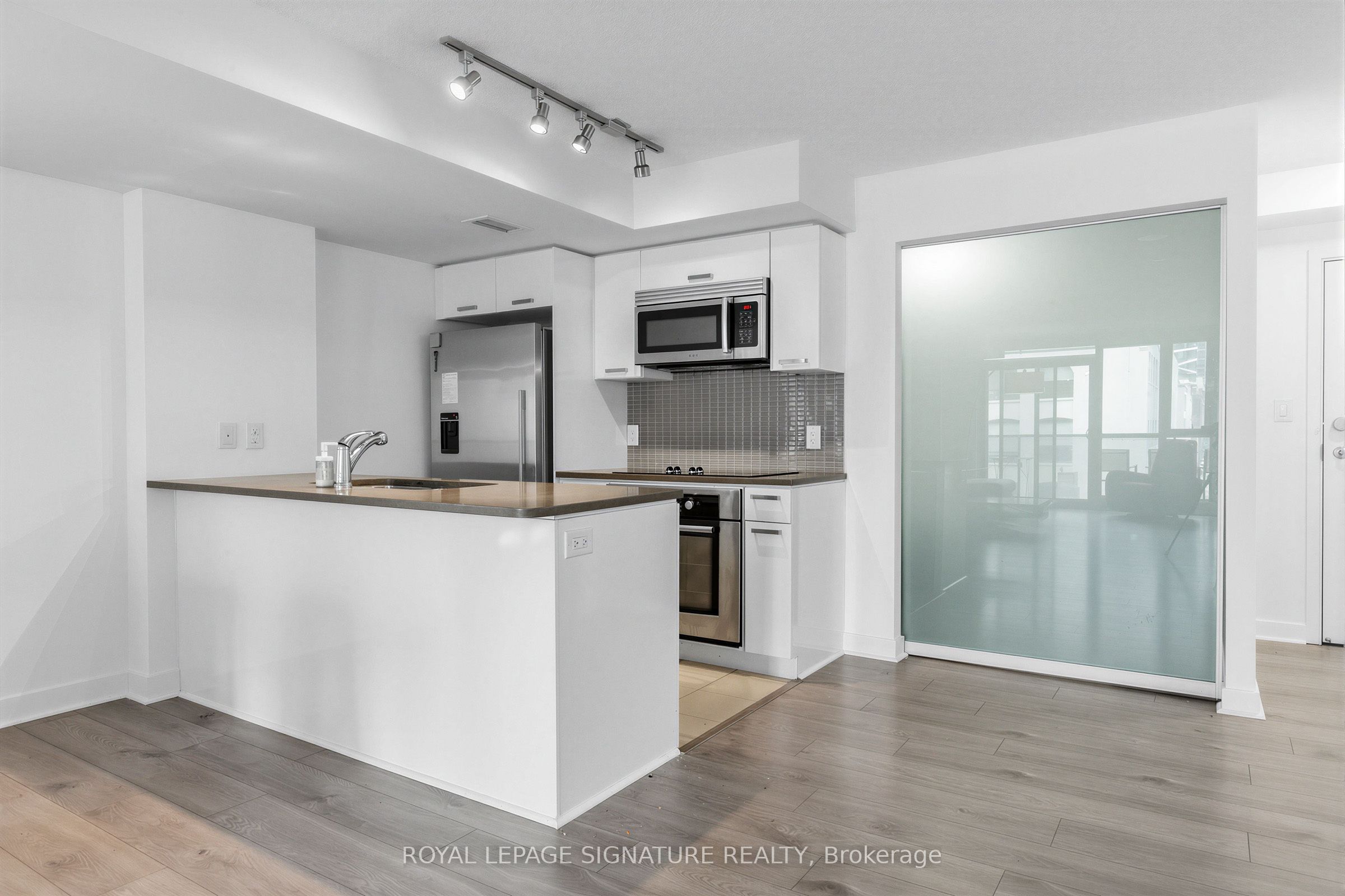Unit 414 - 295 Adelaide Street W, Toronto 5