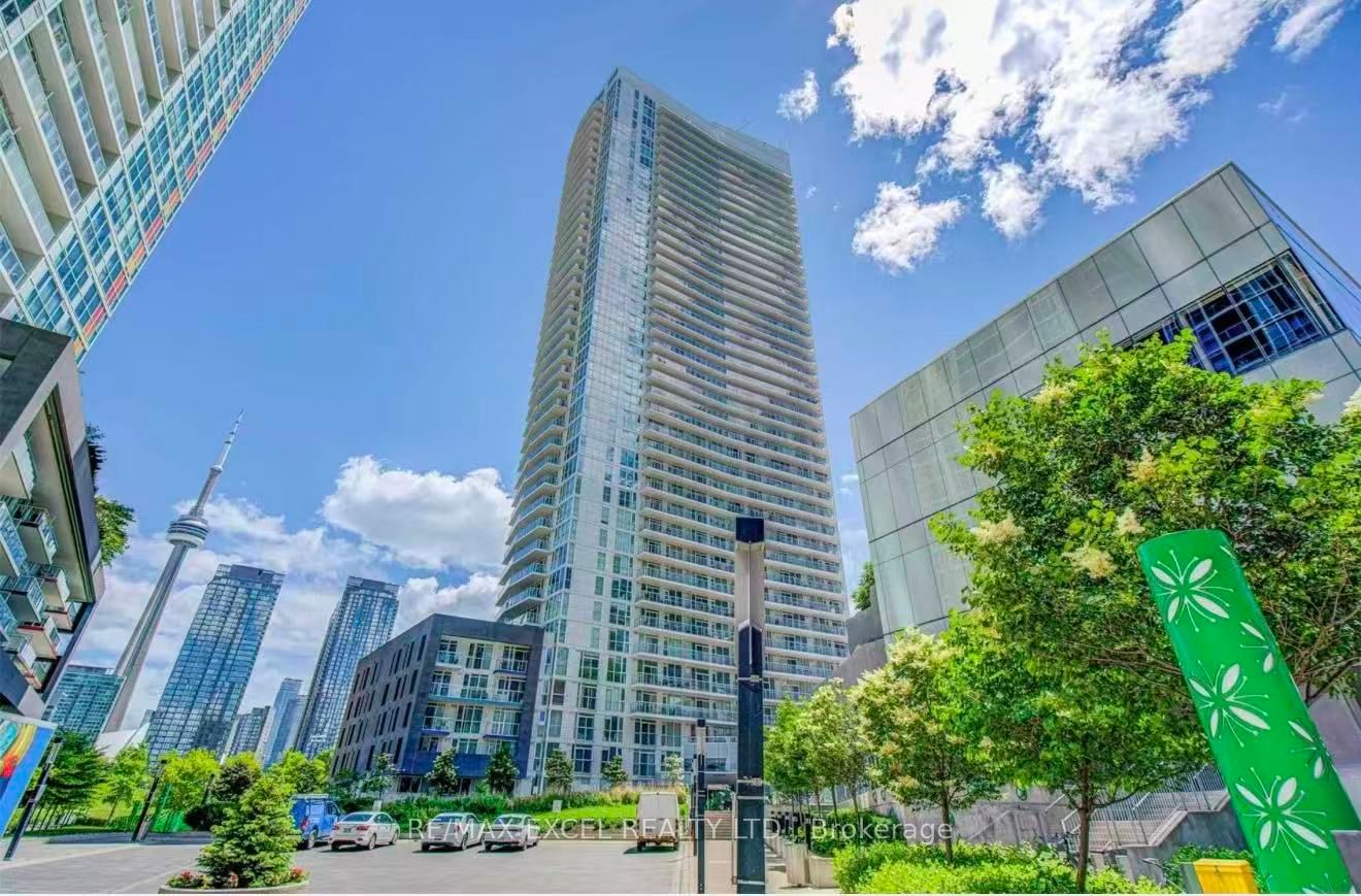 Unit 1915 - 75 Queens Wharf Road, Toronto 2