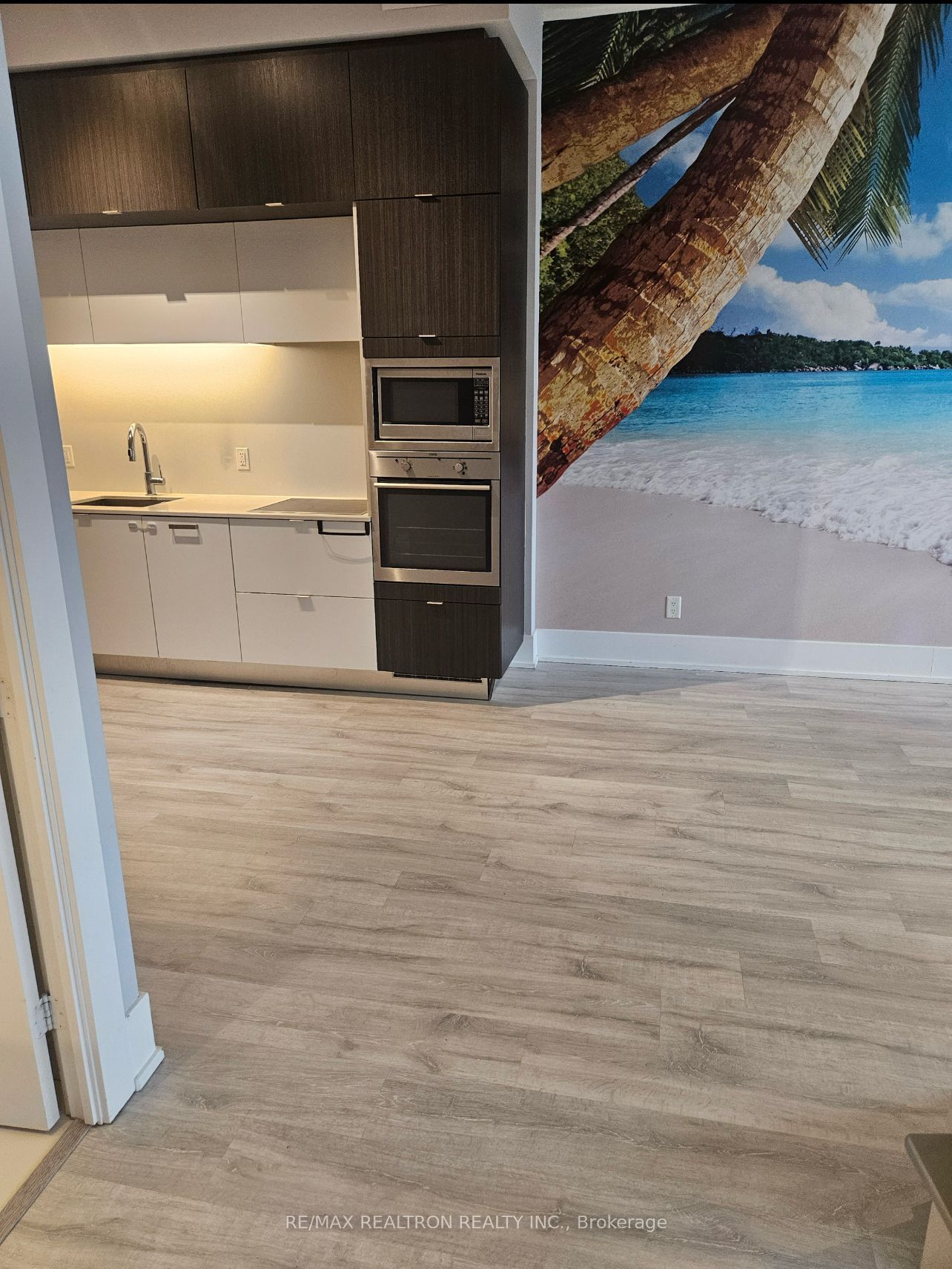 Unit 244 - 15 Merchant's Wharf, Toronto 3