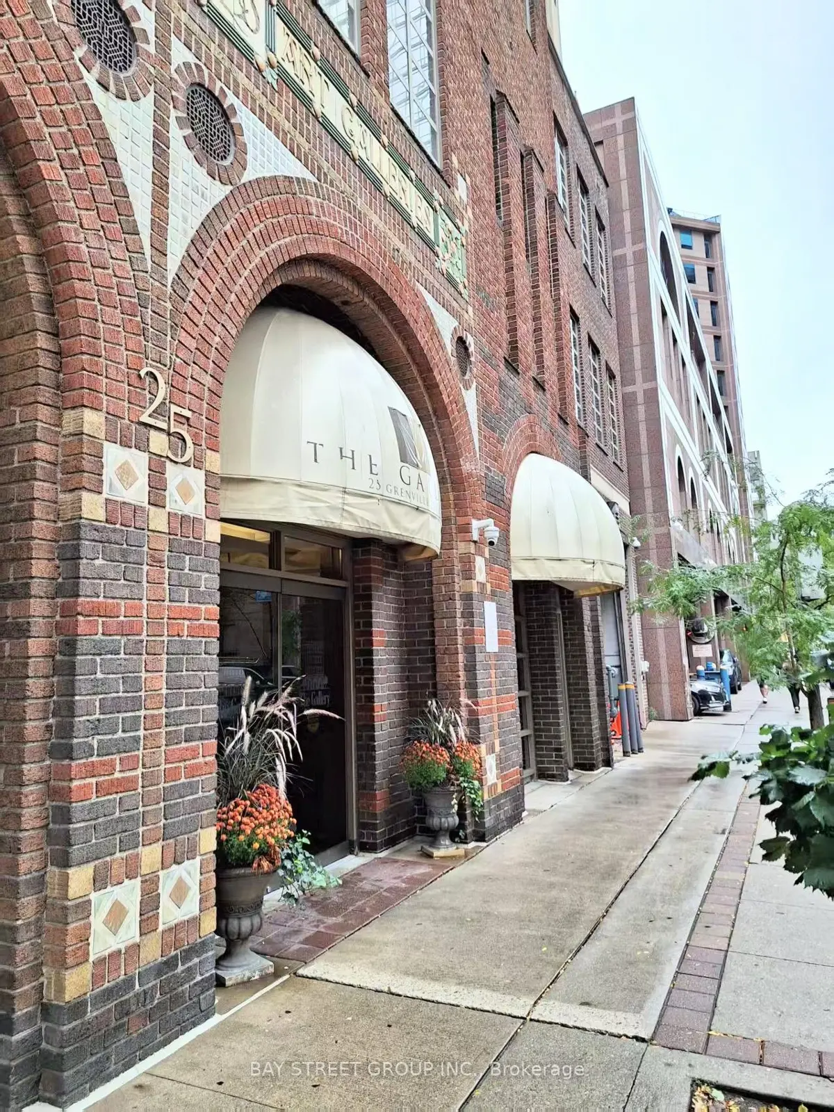1106 - 25 Grenville Street, Toronto, Ontario Listing History | HouseSigma