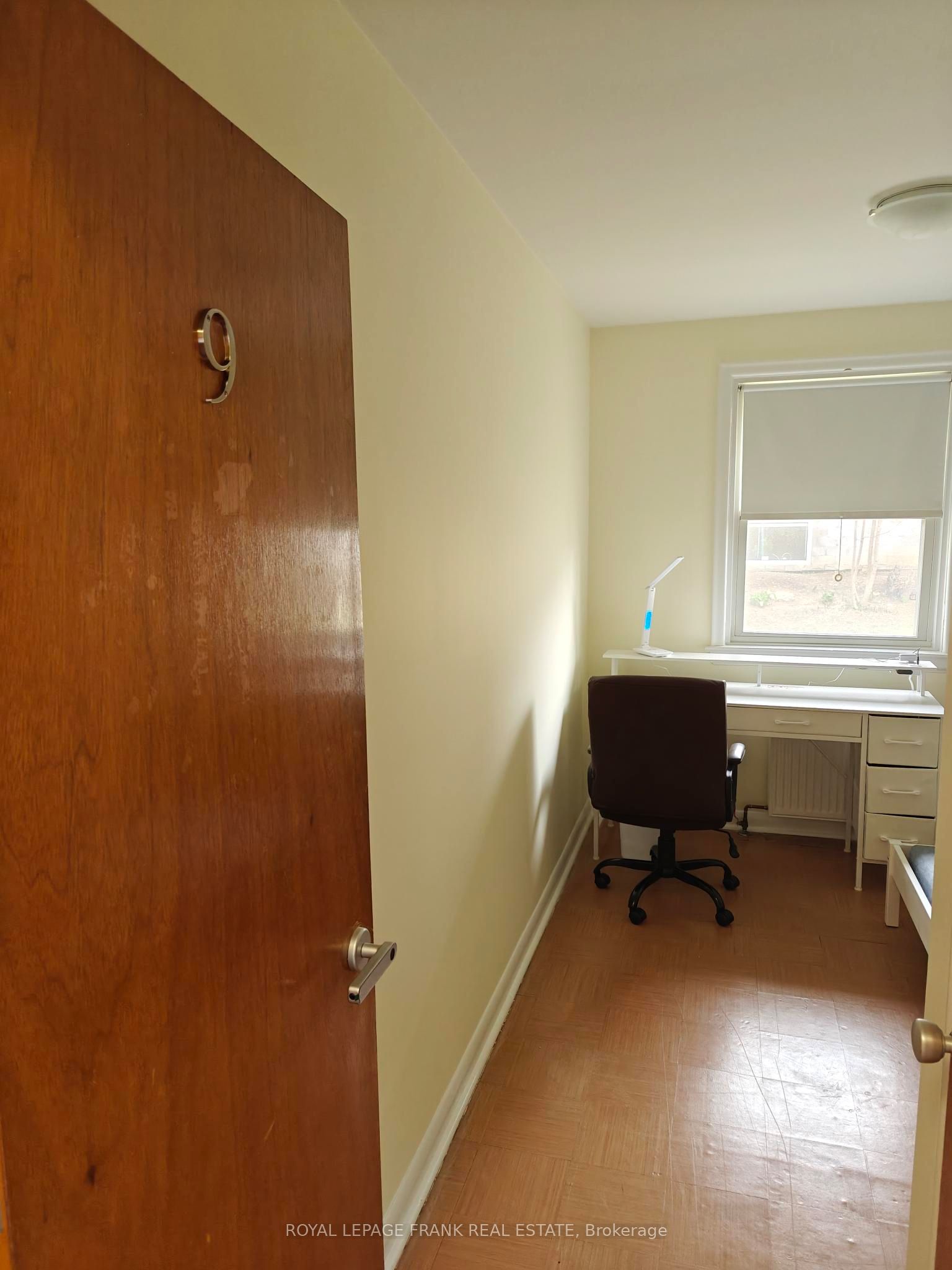Unit Room 9 - 374 Central Park Boulevard S, Oshawa 3
