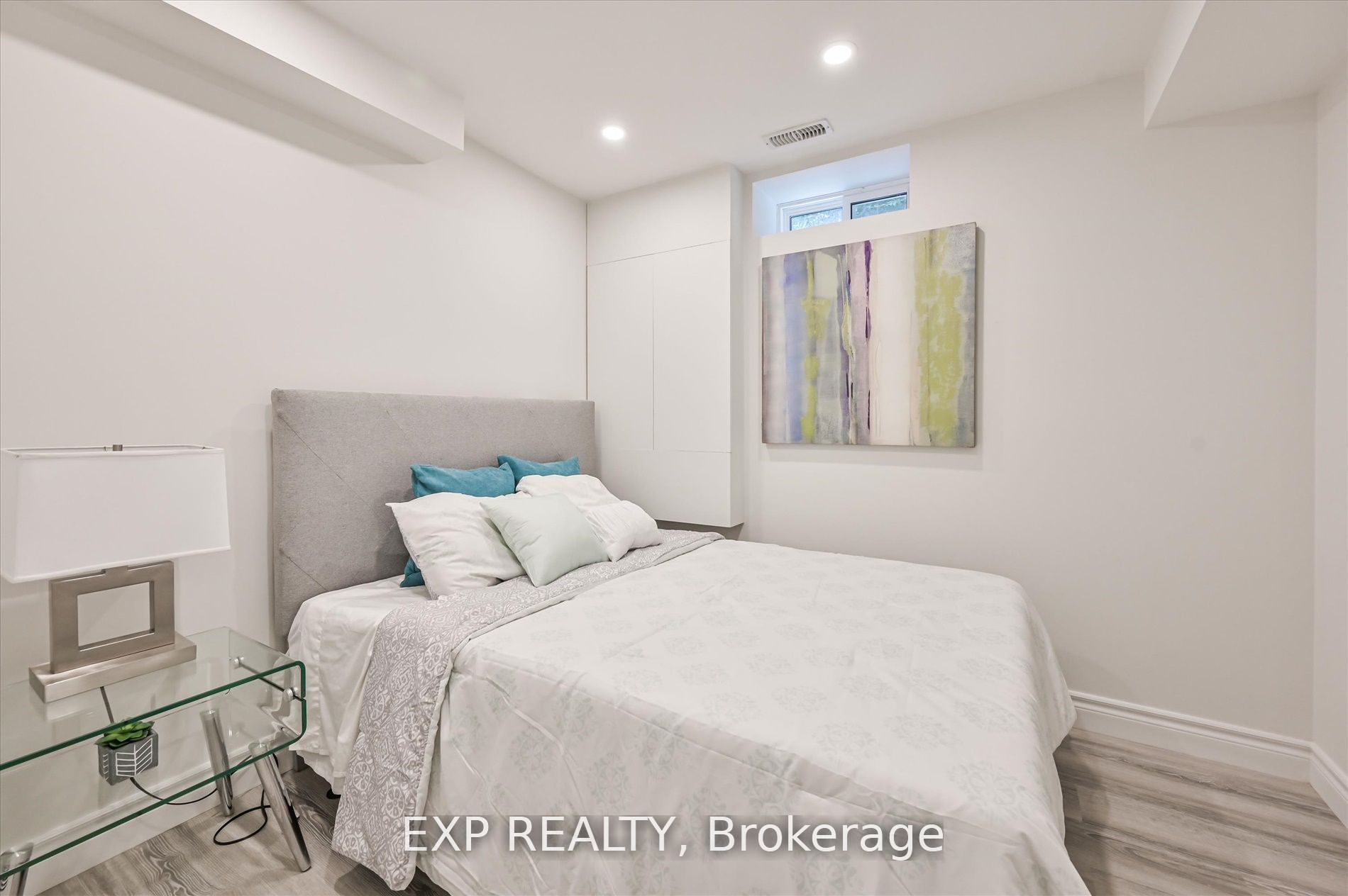 Unit B - 922 Logan Avenue, Toronto 2