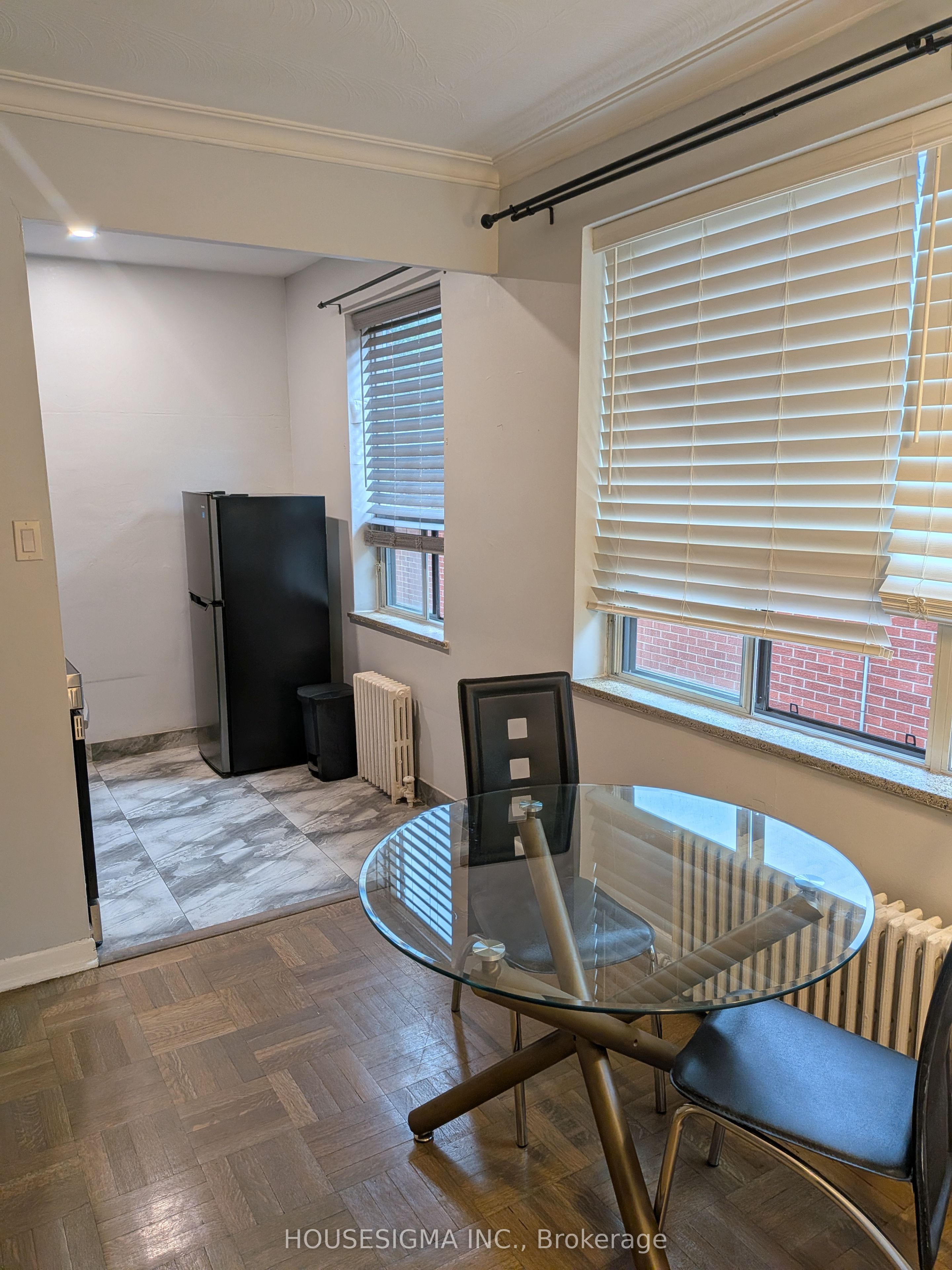 Unit 202 - 117 Cosburn Avenue, Toronto 5