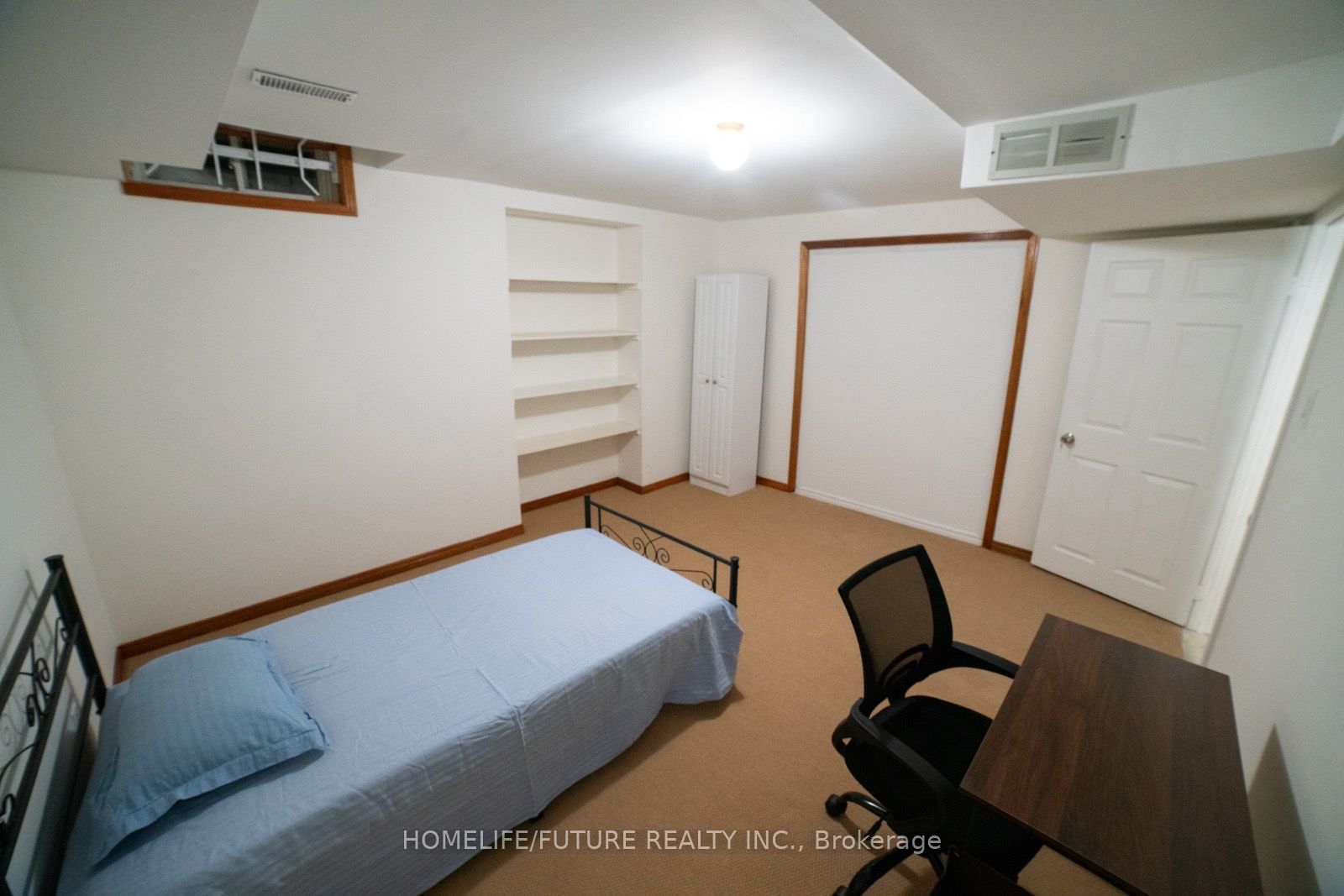 Unit Bsmt - 20 Gaslight Crescent, Scarborough 5