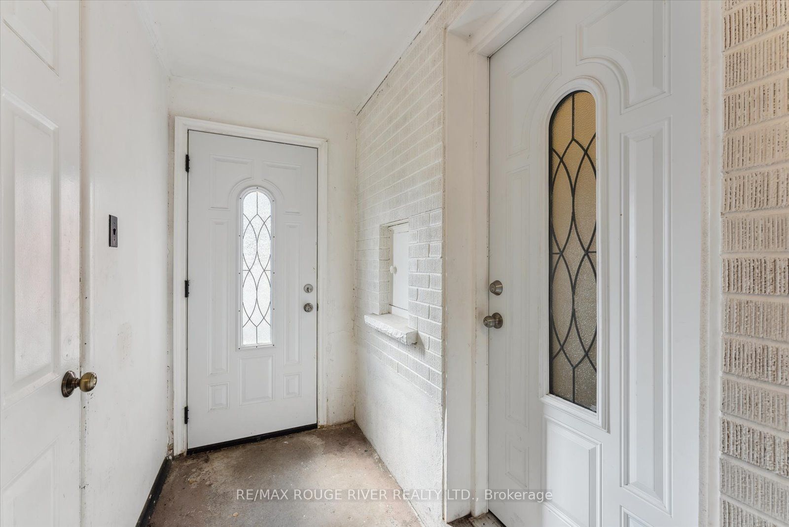Unit Bsmt - 1121 Brock Street S, Whitby 2