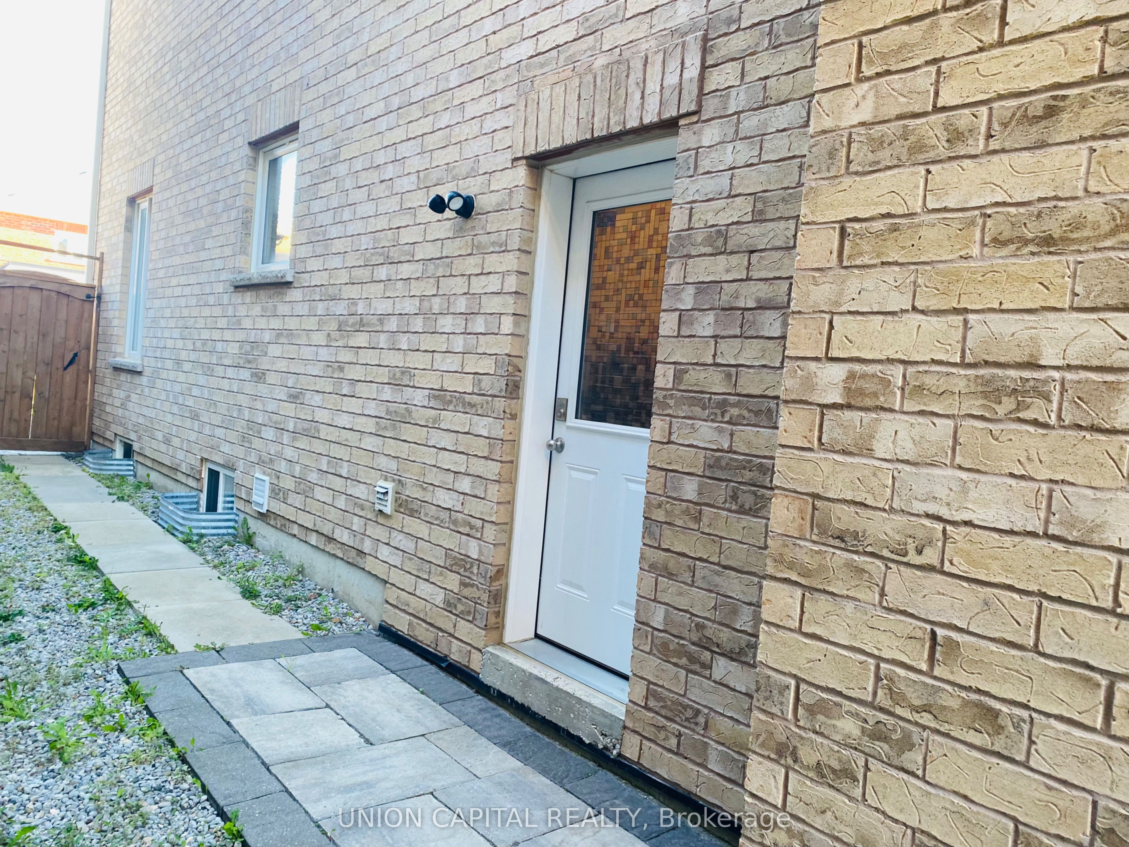 Unit Bsmt - 849 William Lee Avenue, Oshawa 2