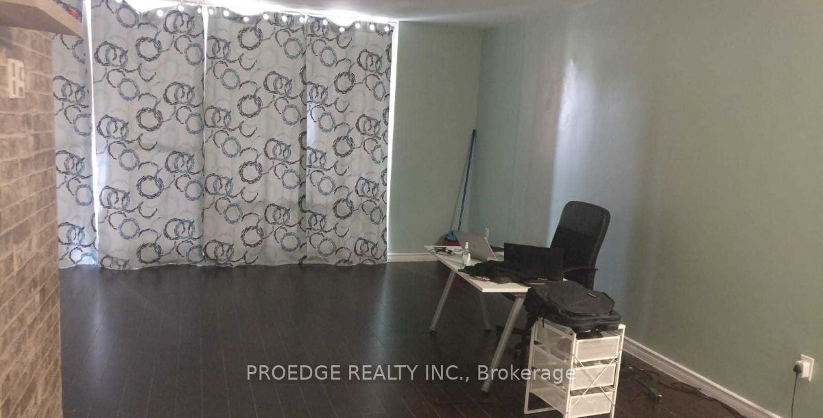 Unit 102 - 5 Massey Square, Toronto 5