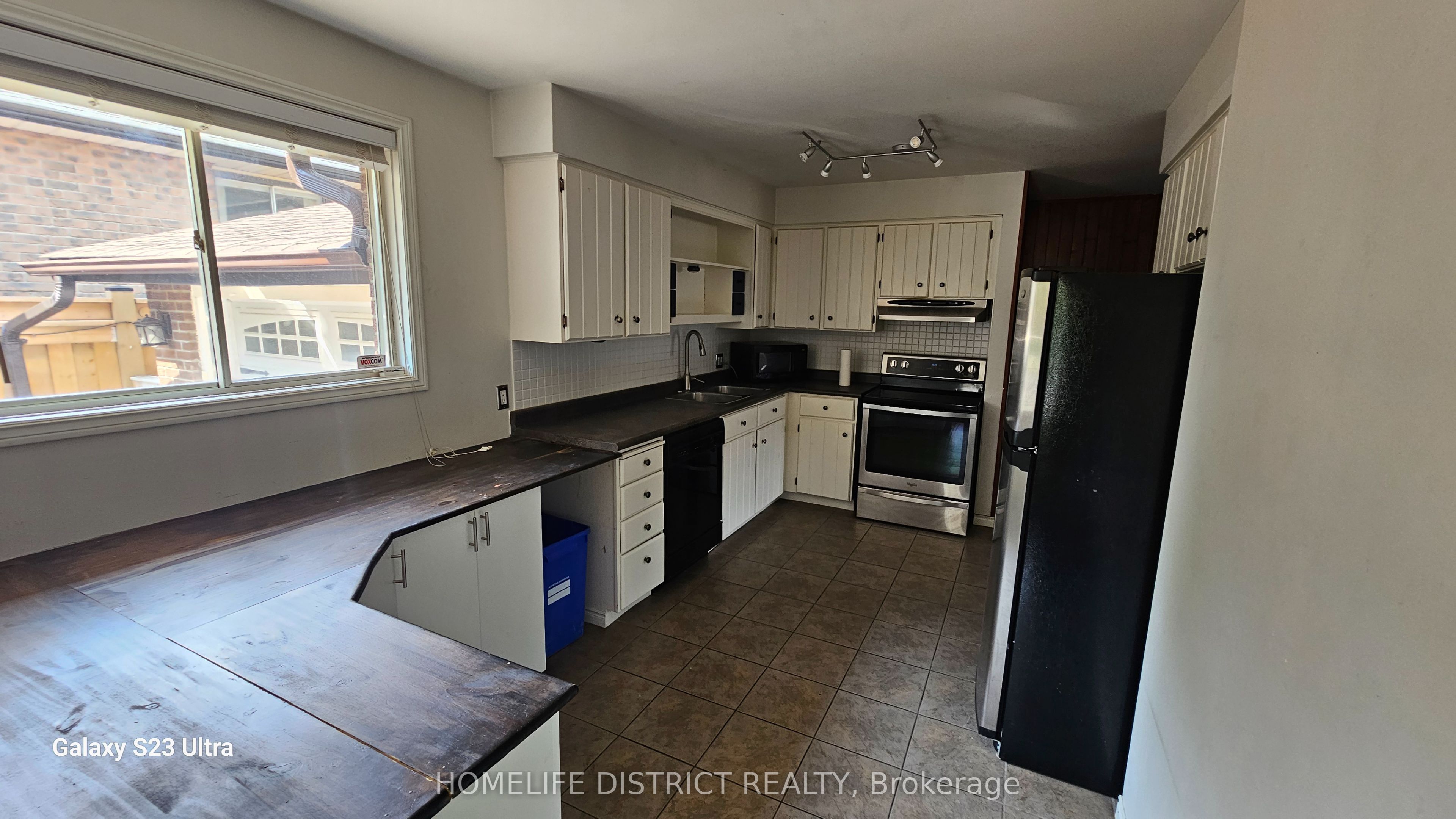 912 Exeter Street, Oshawa 4