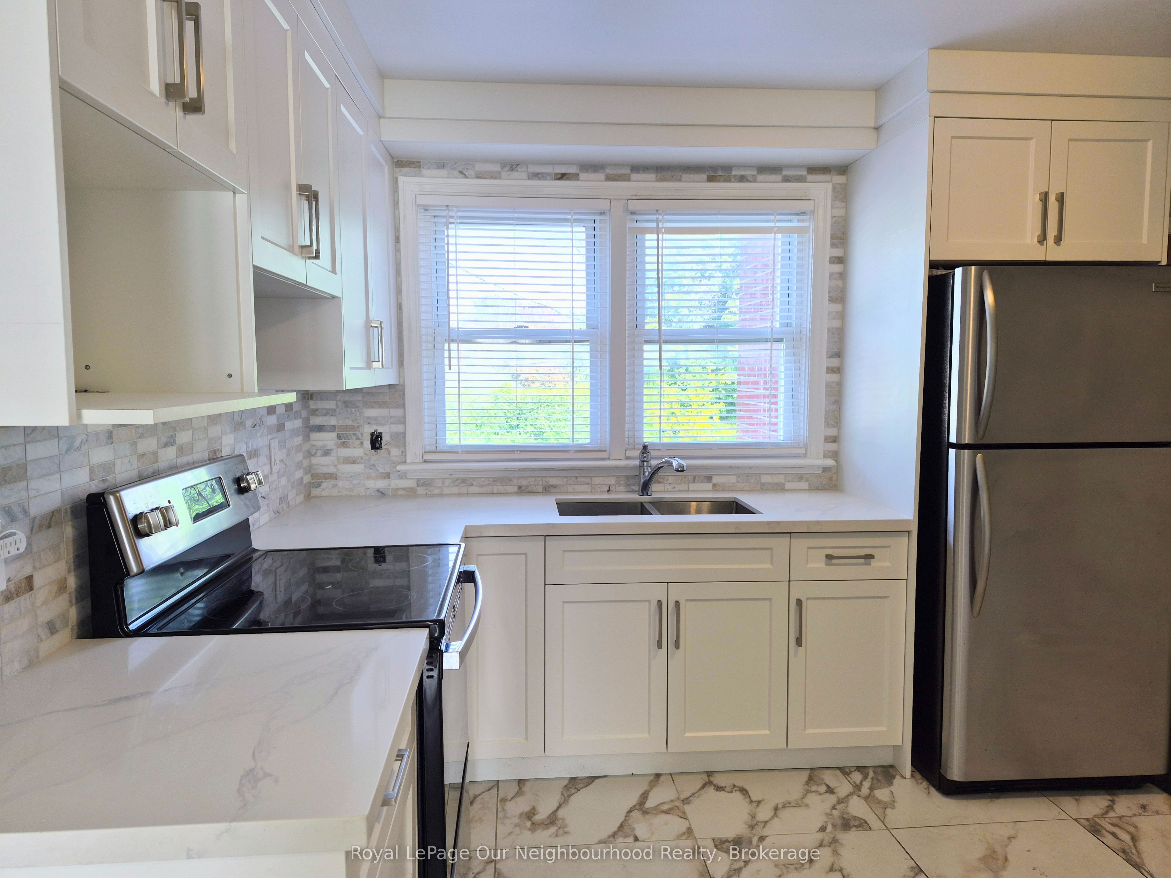 Unit 2 - 855 Simcoe Street N, Oshawa 3