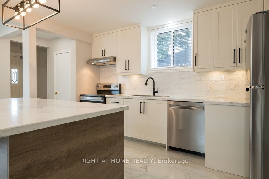 Unit Main House - 6 Bellvare Crescent, Scarborough 3