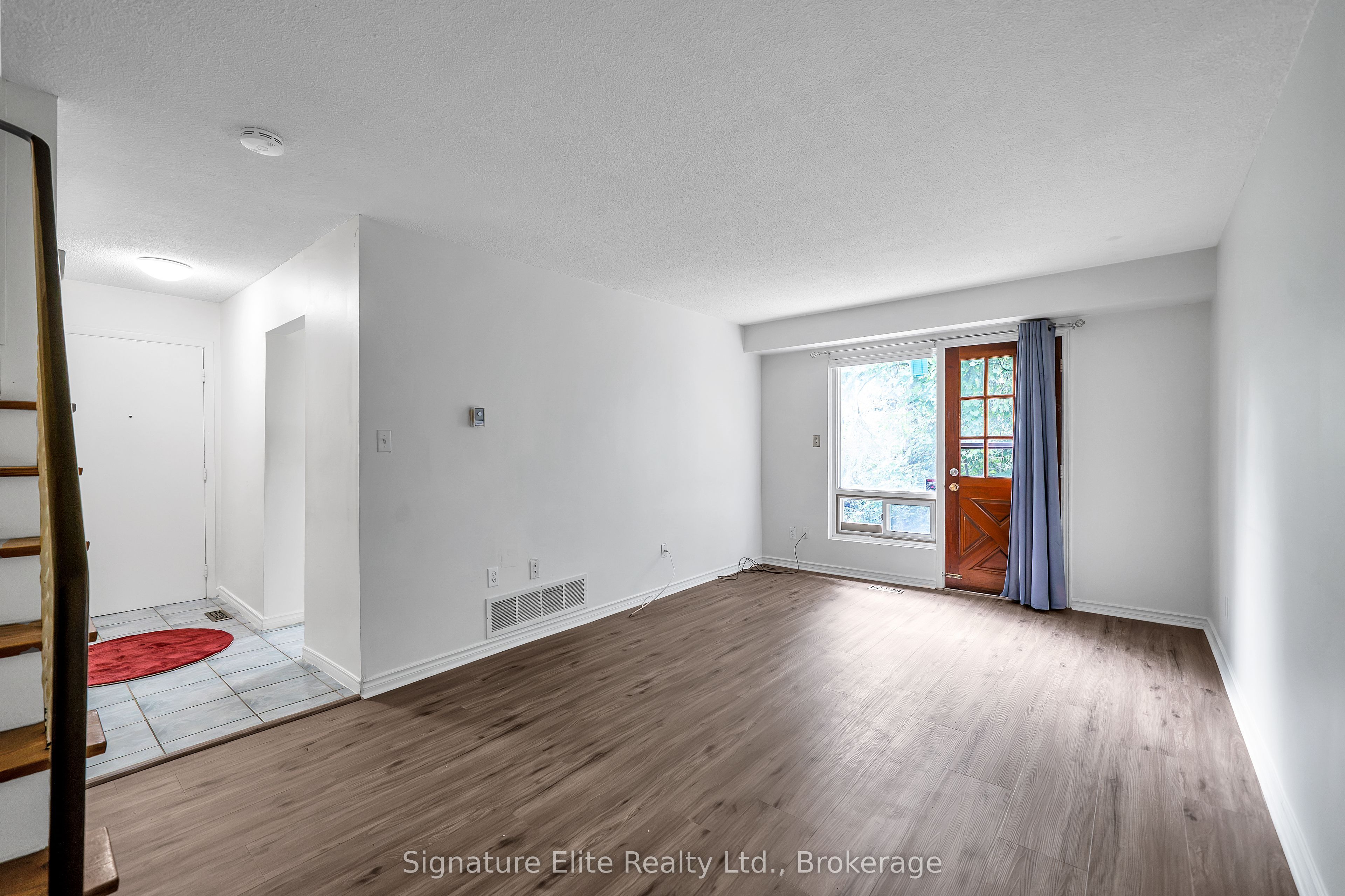Unit 7 - 730 Cedar Street, Oshawa 3