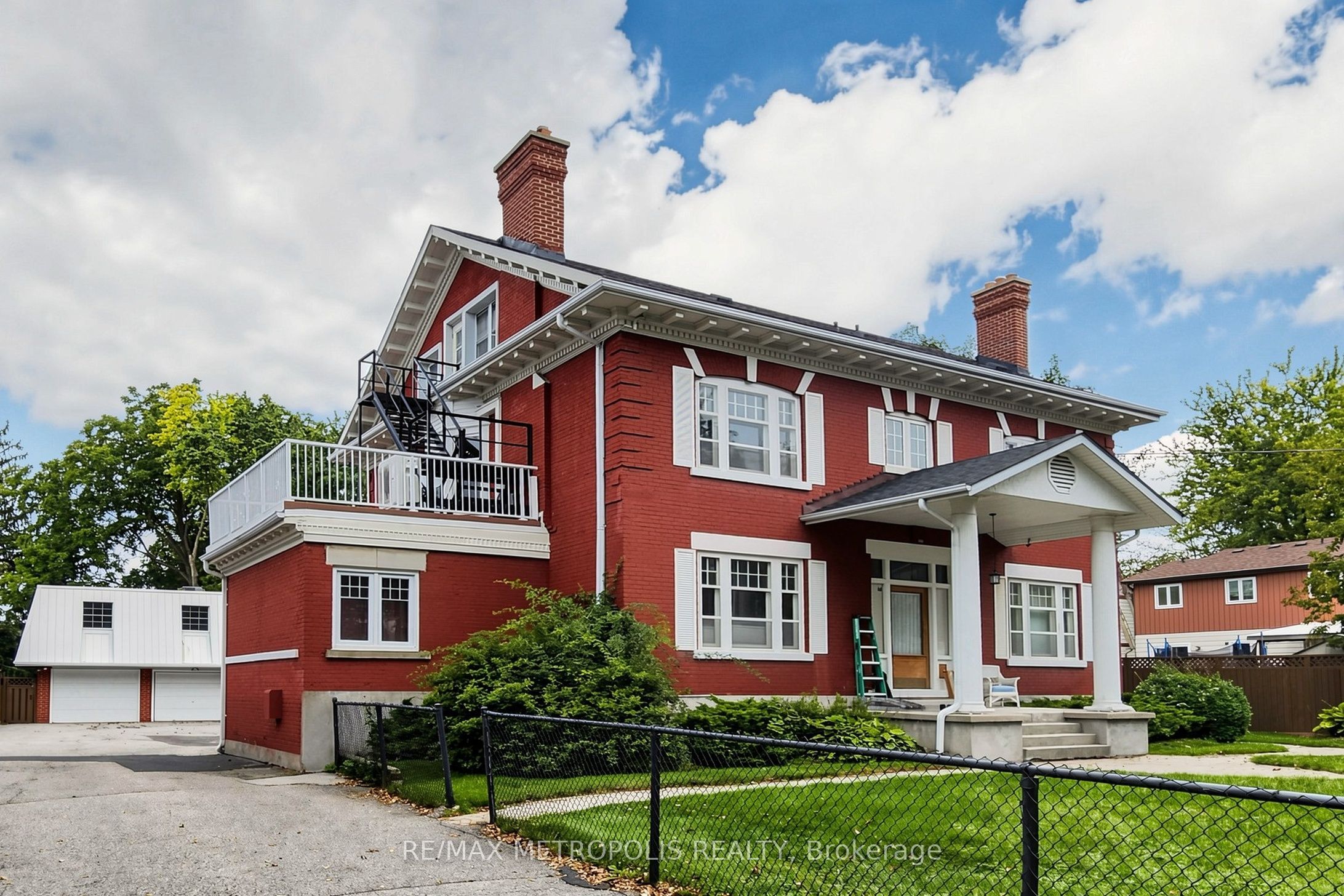 Unit Upper 2 - 1110 Simcoe Street S, Oshawa 3