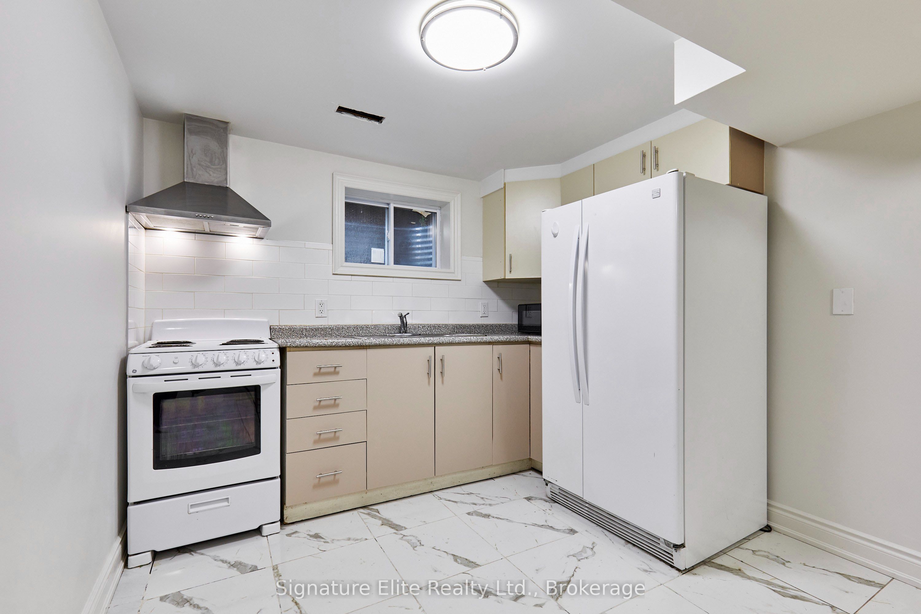 Unit Bsmt - 37 Tarsus Crescent, Scarborough 2