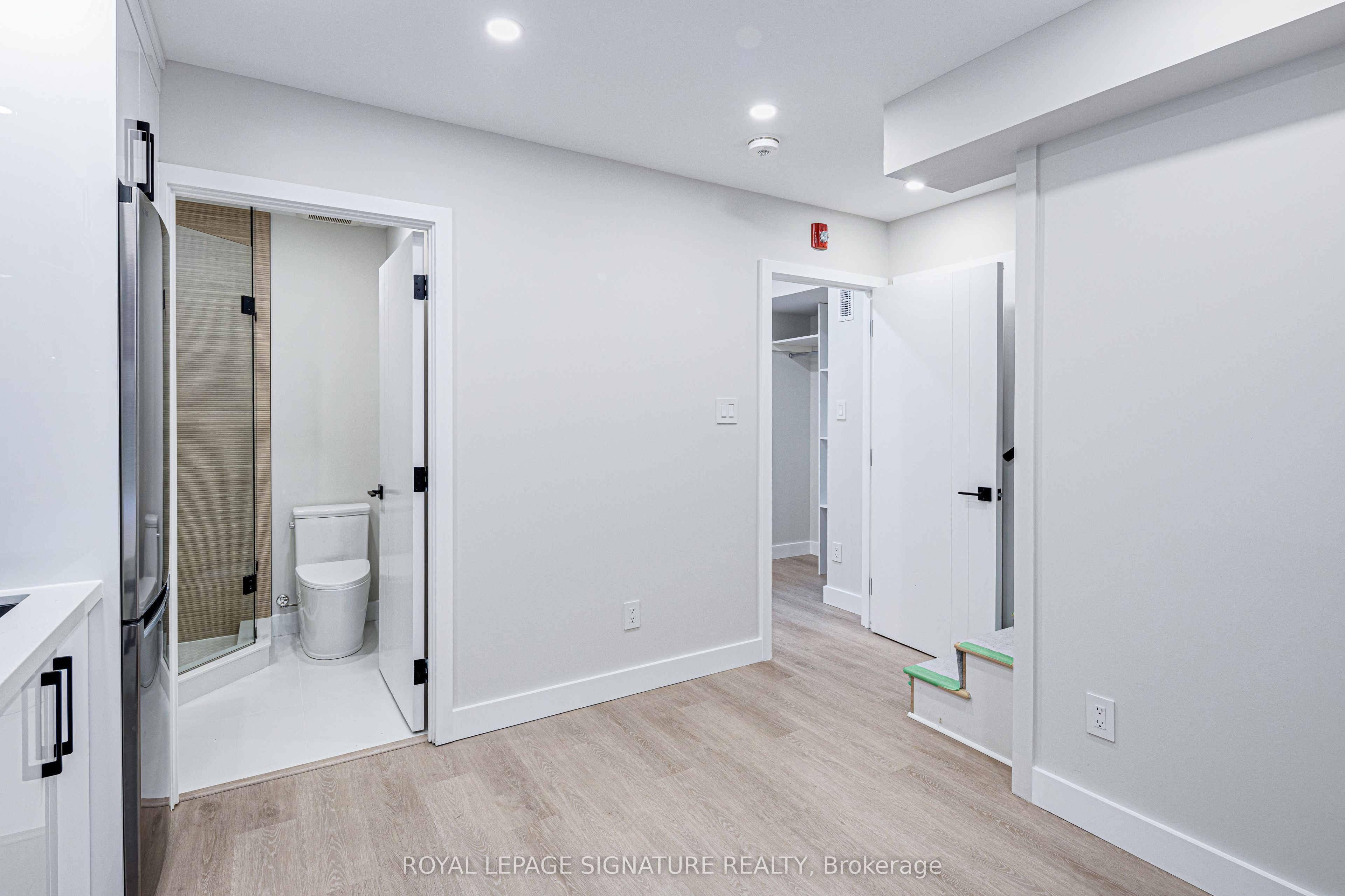 Unit Lower - 20 Kewbeach Avenue, Toronto 4