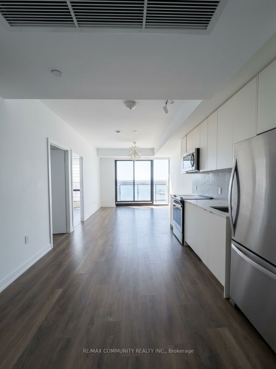 Unit 312 B - 1604 charles Street, Whitby 2