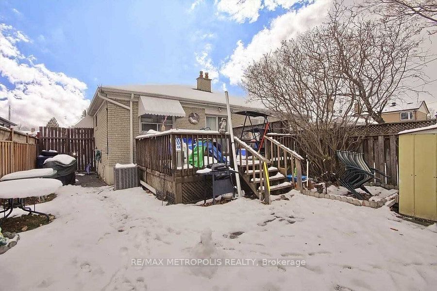 Unit Upper - 99 Overture Road, Scarborough 3