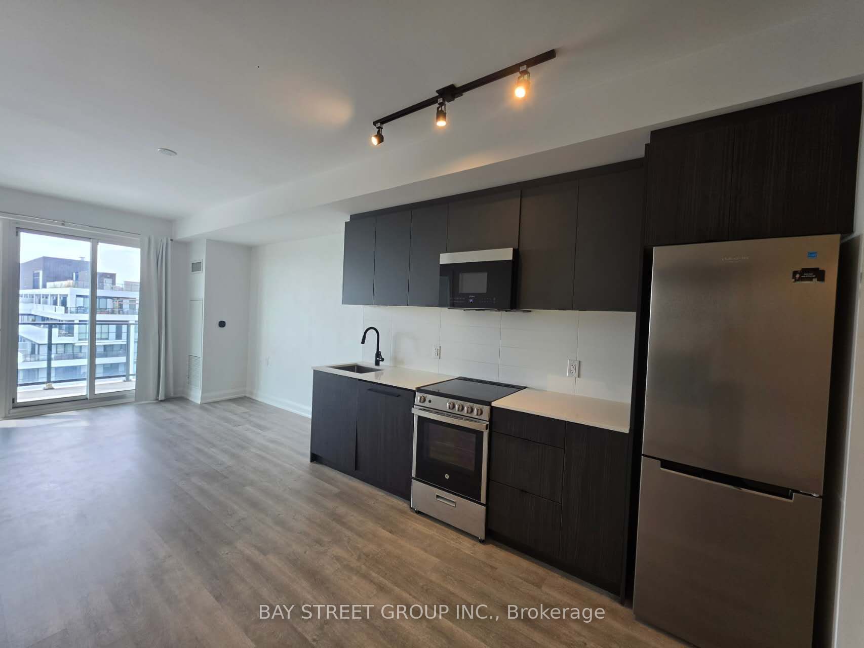 Unit 801 - 2369 Danforth Avenue, Toronto 5