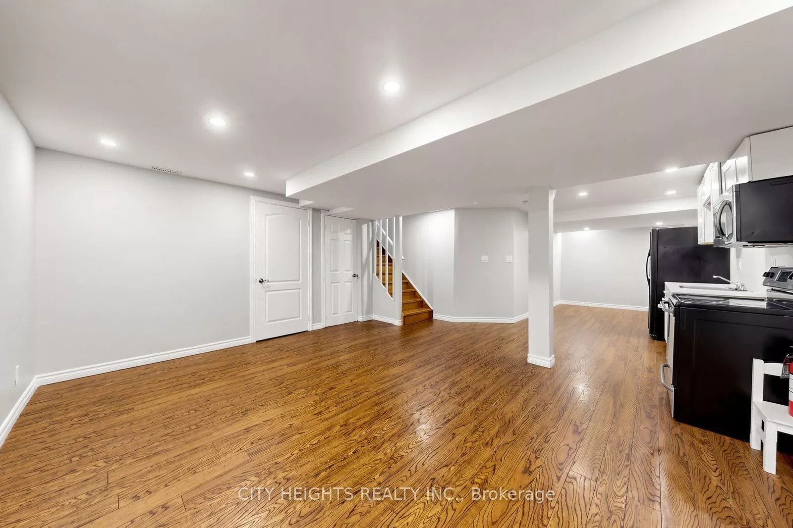 Unit LOWER - 58 Bradbury Crescent, Ajax 3