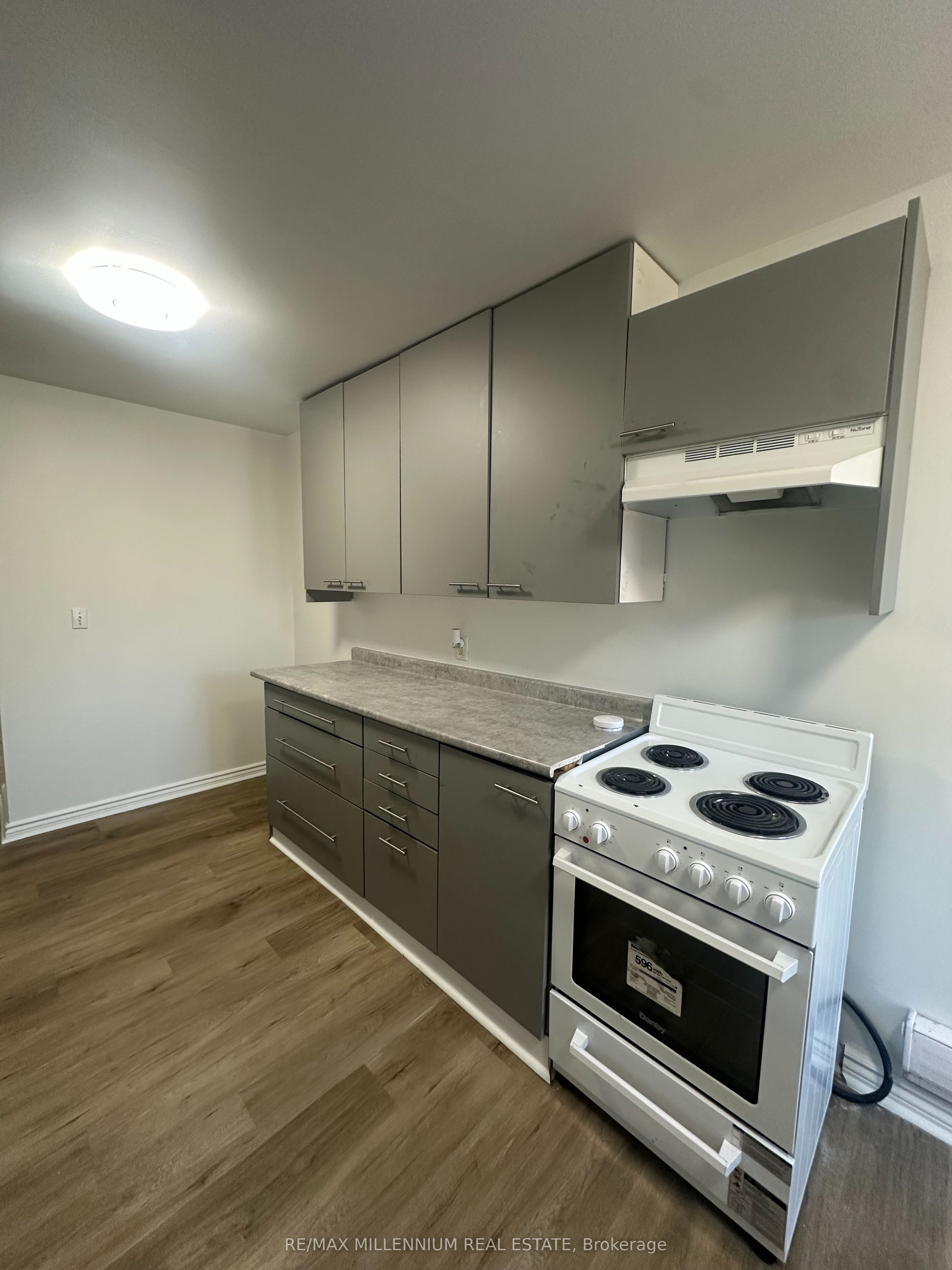 167 Olive Avenue, Oshawa 3