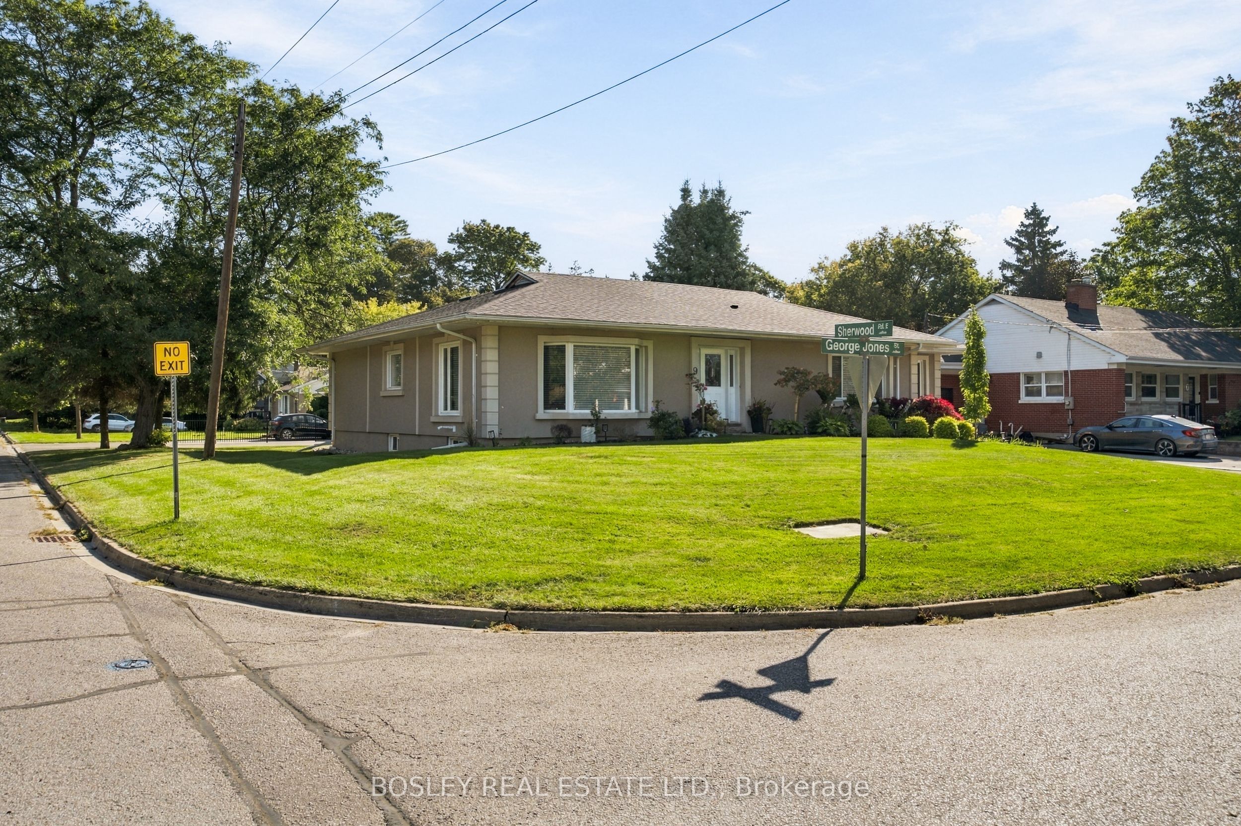 Unit Lower - 9 George Jones Street, Ajax 1
