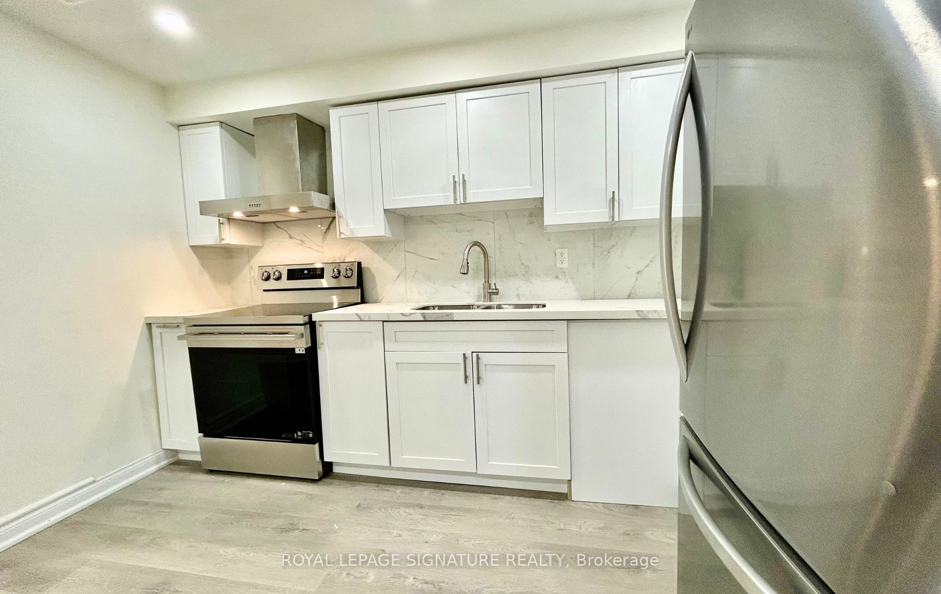 Unit Bsmt - 214 Flood Avenue, Clarington 4