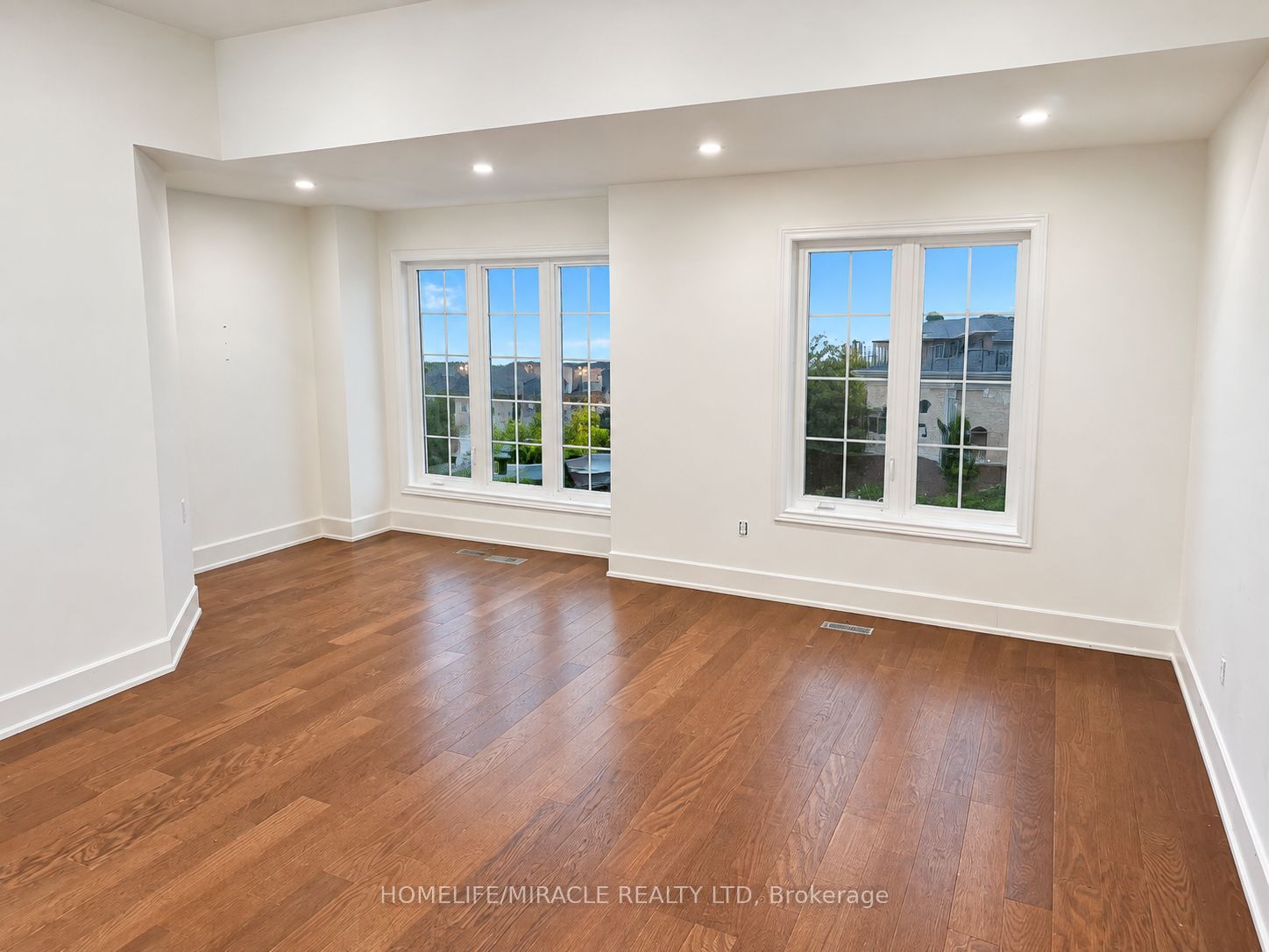 Unit Main - 56 Baycliffe Drive, Whitby 4