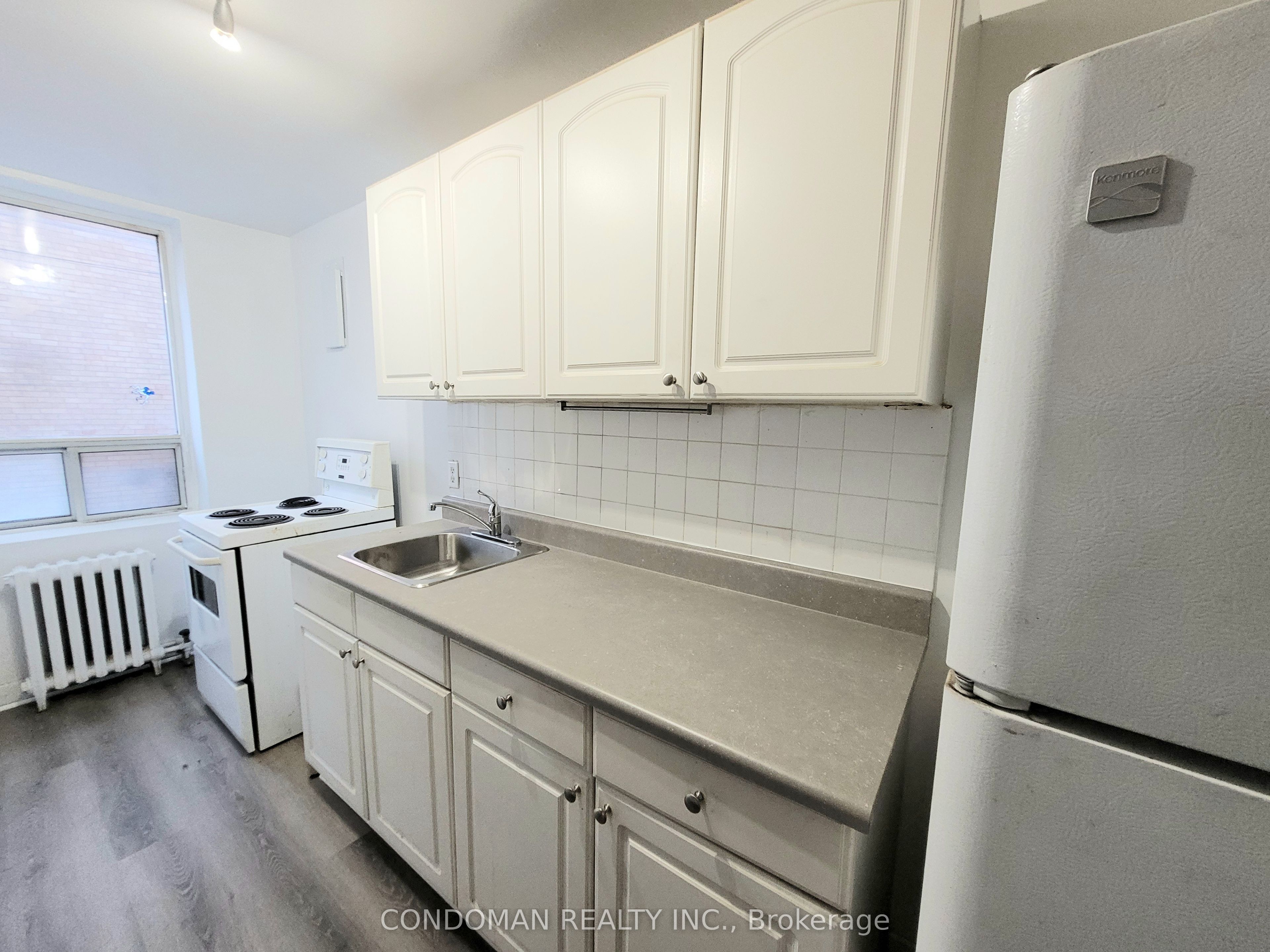 Unit 105 - 852 Broadview Avenue, Toronto 3