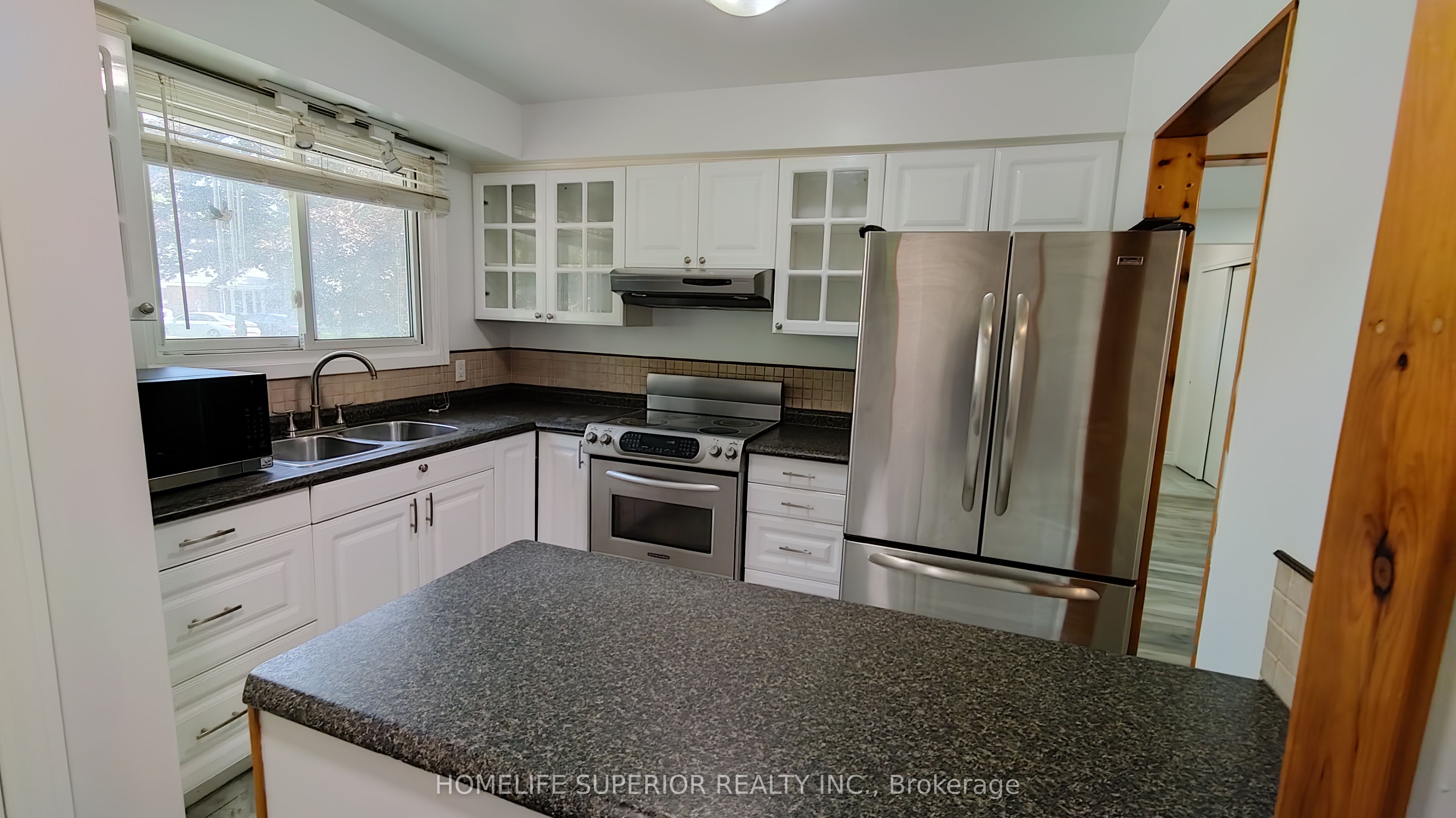Unit Upper - 292 Brighton Court, Oshawa 5