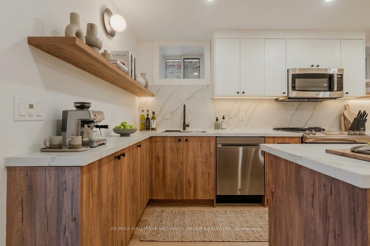 Unit Lower - 20 Wineva Avenue, Toronto 2