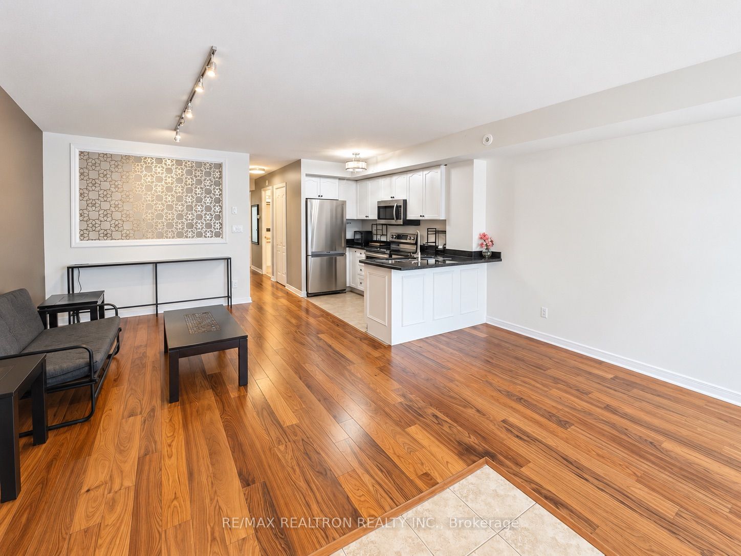 Unit 101 - 15 Strangford Lane, Scarborough 3