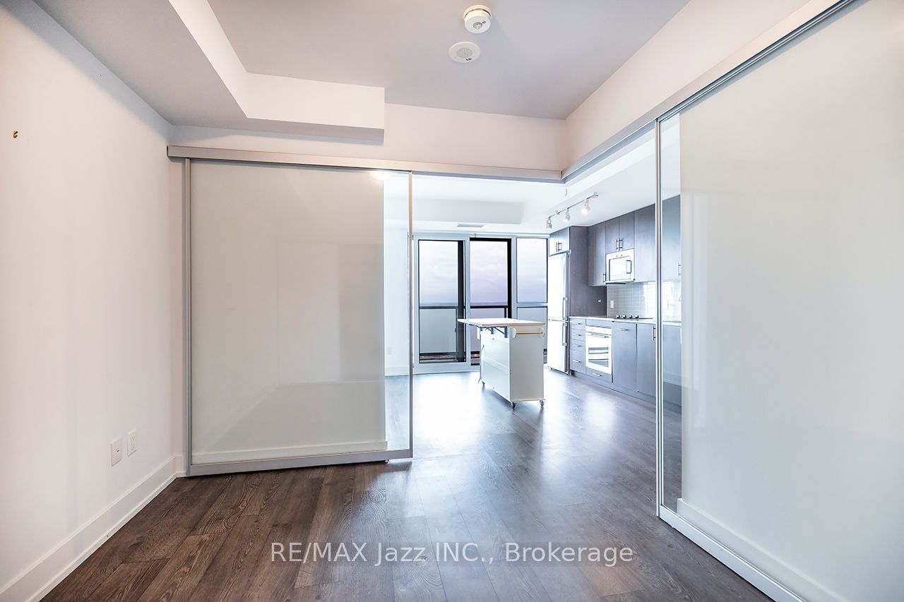 Unit 2001 - 2550 Simcoe Street N, Oshawa 4