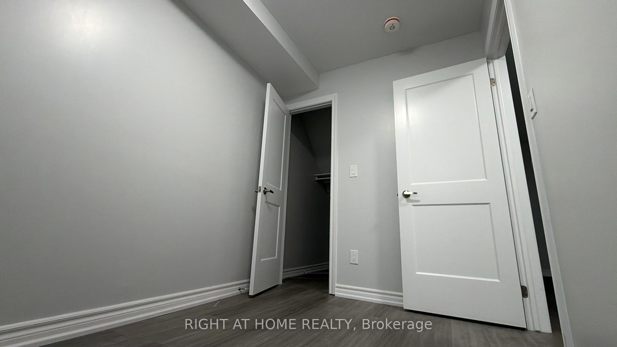 Unit Main - 408 Strathmore Boulevard, Toronto 4