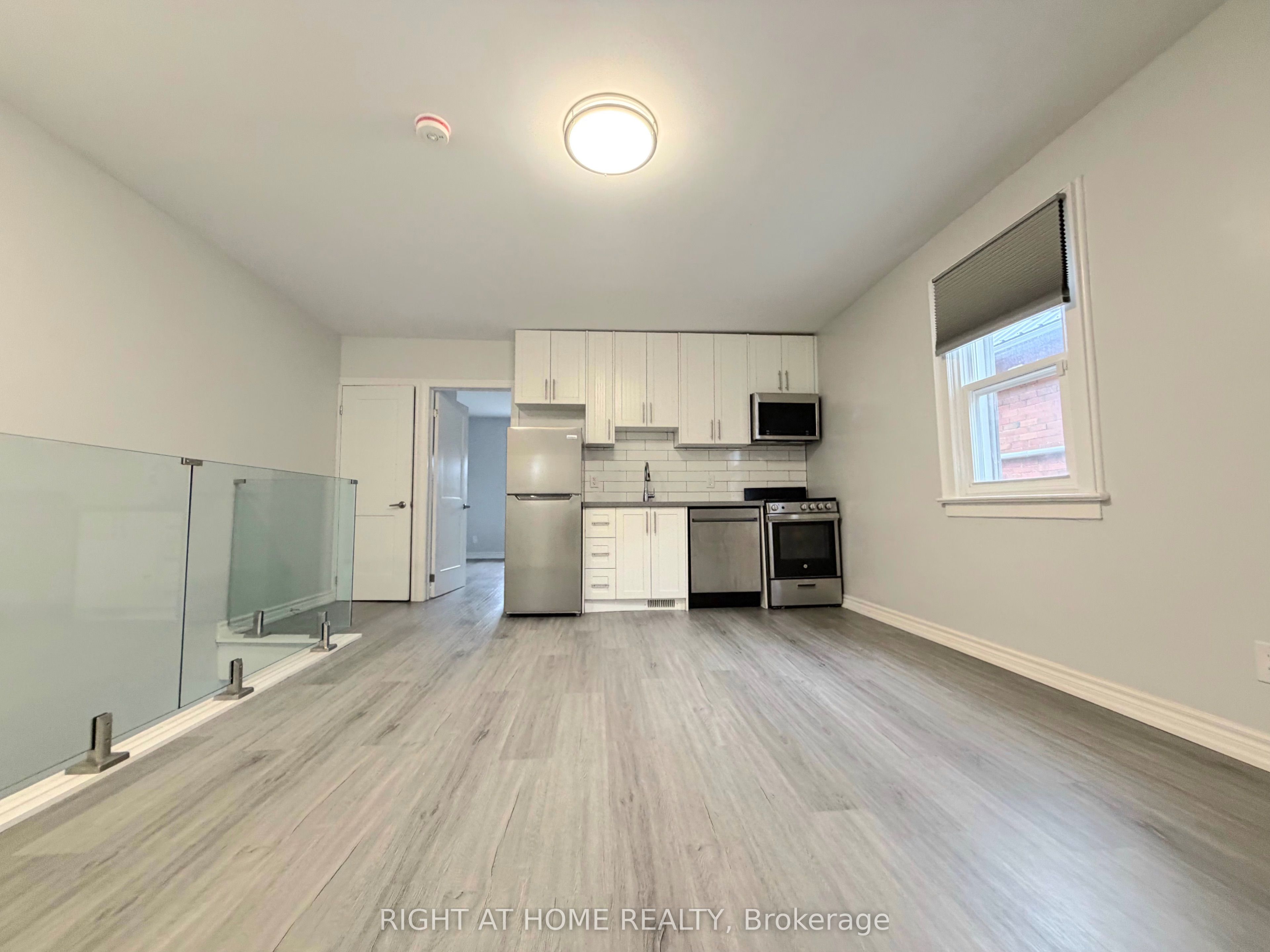 Unit Upper - 408 Strathmore Boulevard, Toronto 5