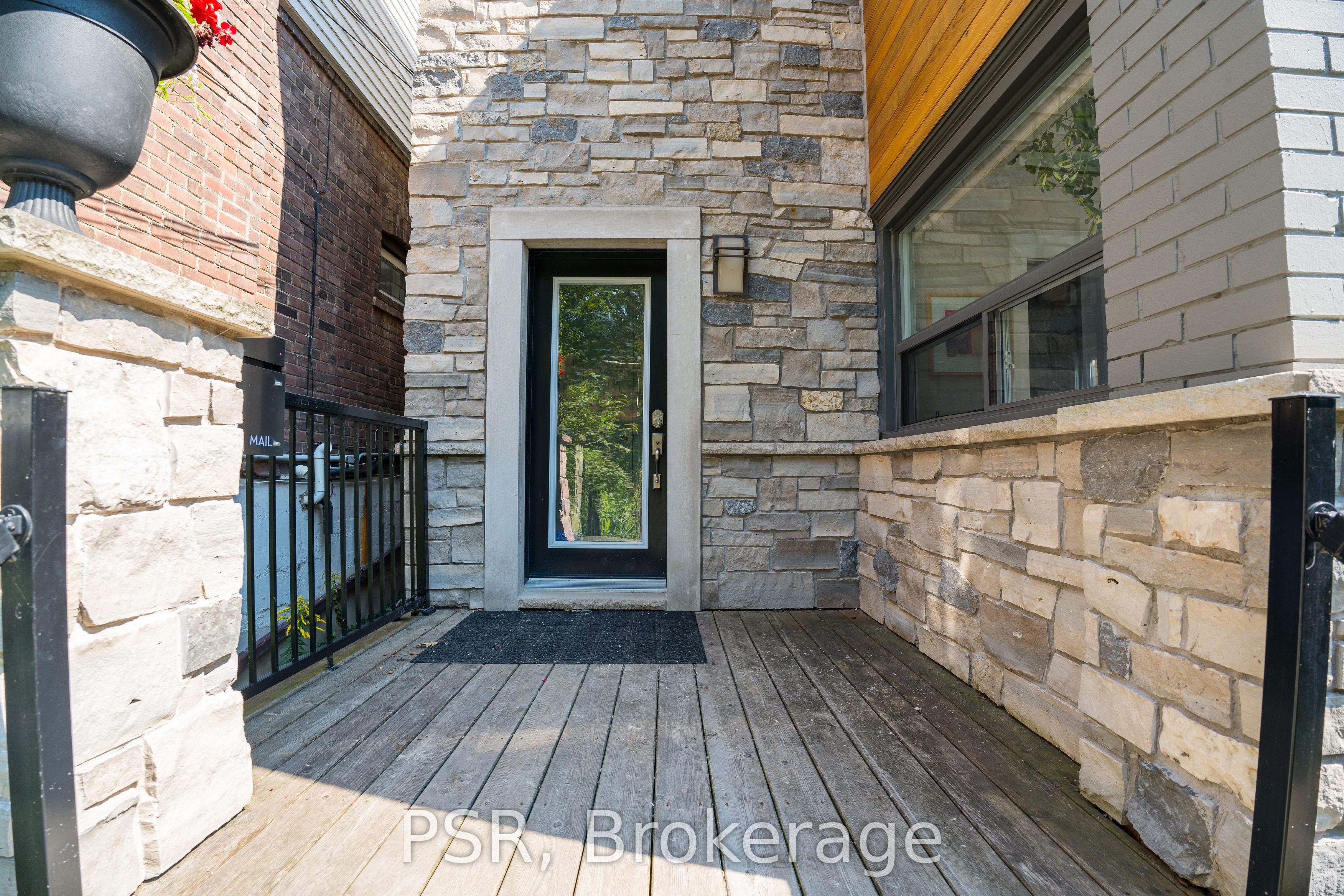 Unit Main - 109 Neville Park Boulevard, Toronto 3