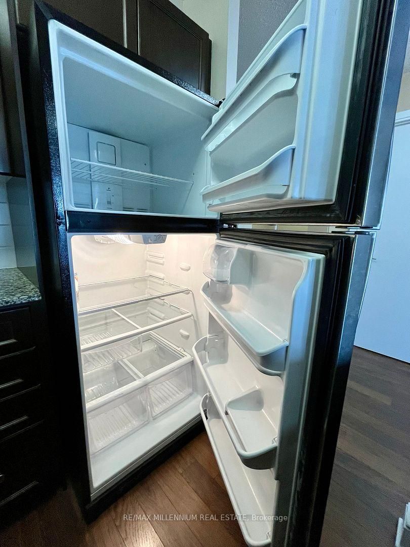 Unit 2621 - 135 Village Green Square, Scarborough 4
