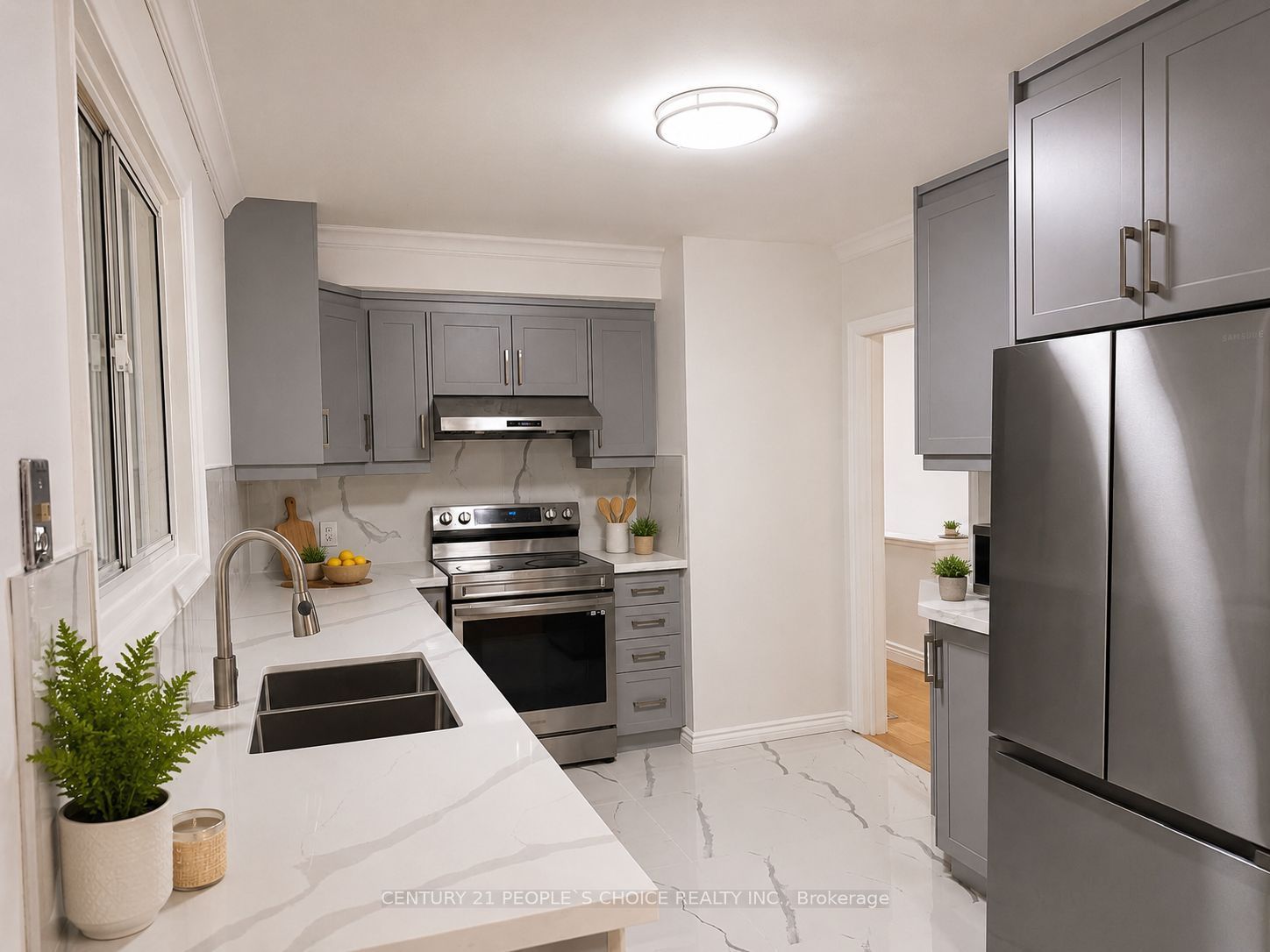 5 Mid Pines Road, Scarborough 3