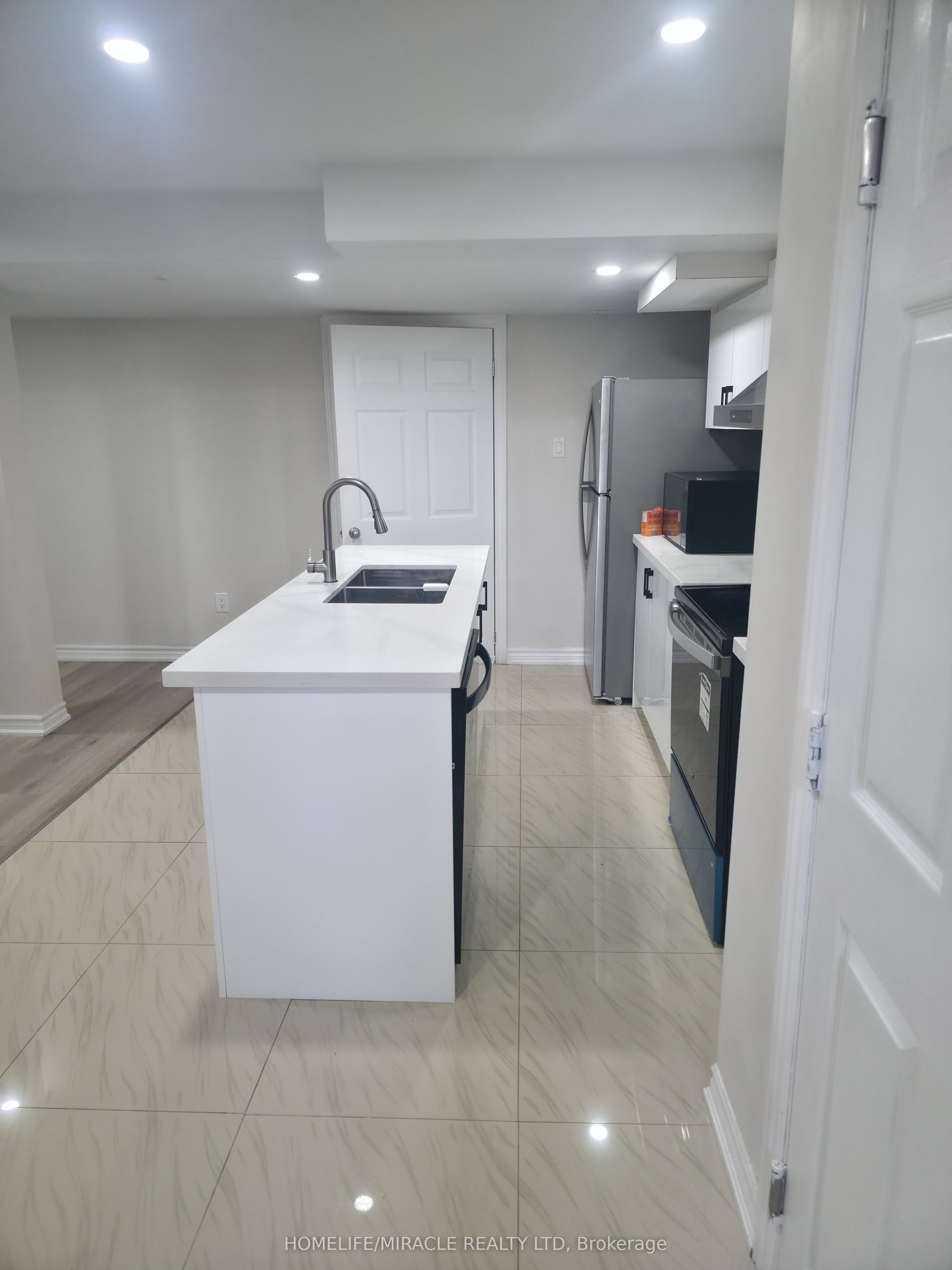 Unit BSMT - 1022 Glenbourne Drive, Oshawa 5