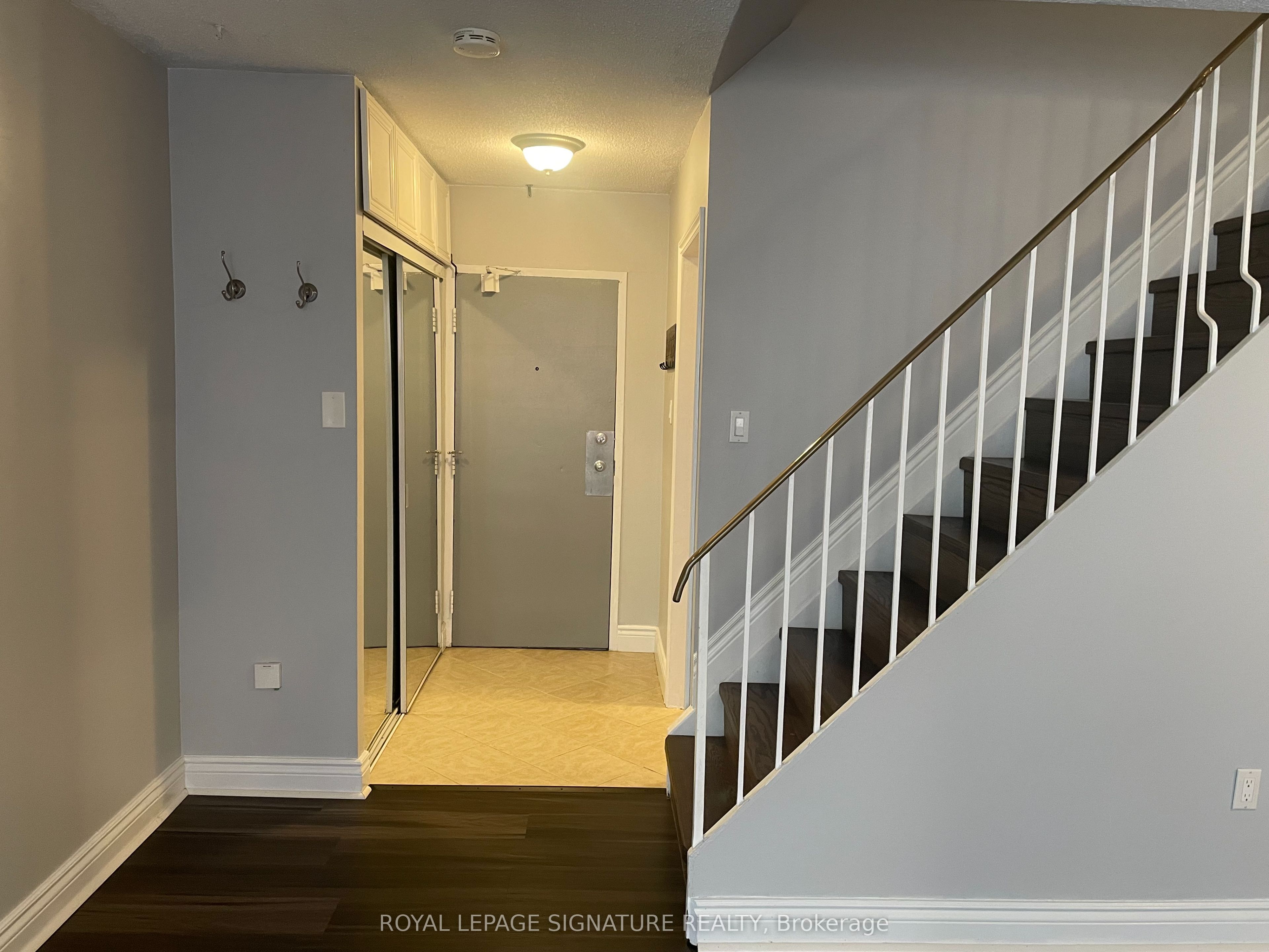 Unit 1084 - 100 Mornelle Court, Scarborough 4