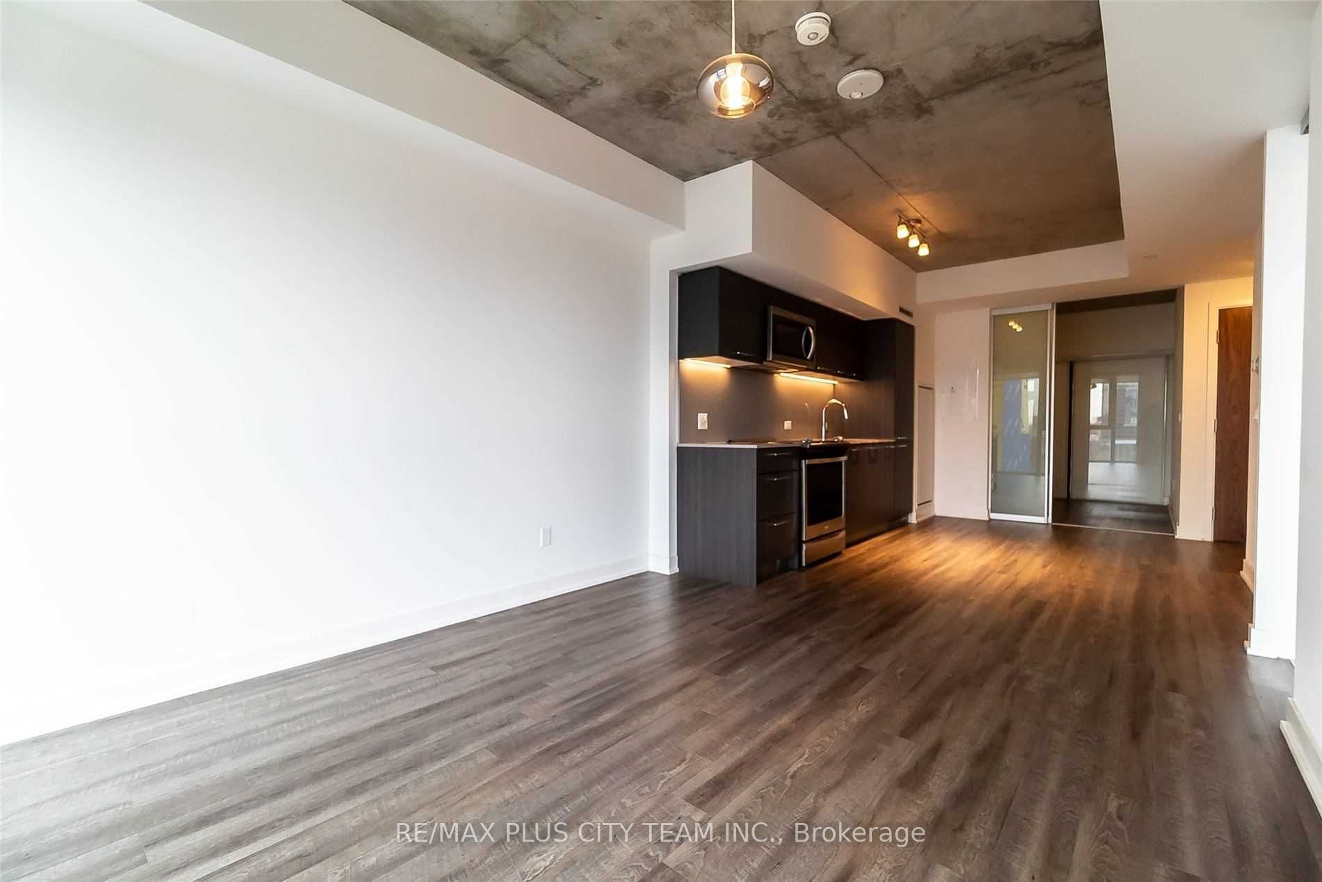 Unit 305 - 15 Baseball Place, Toronto 5