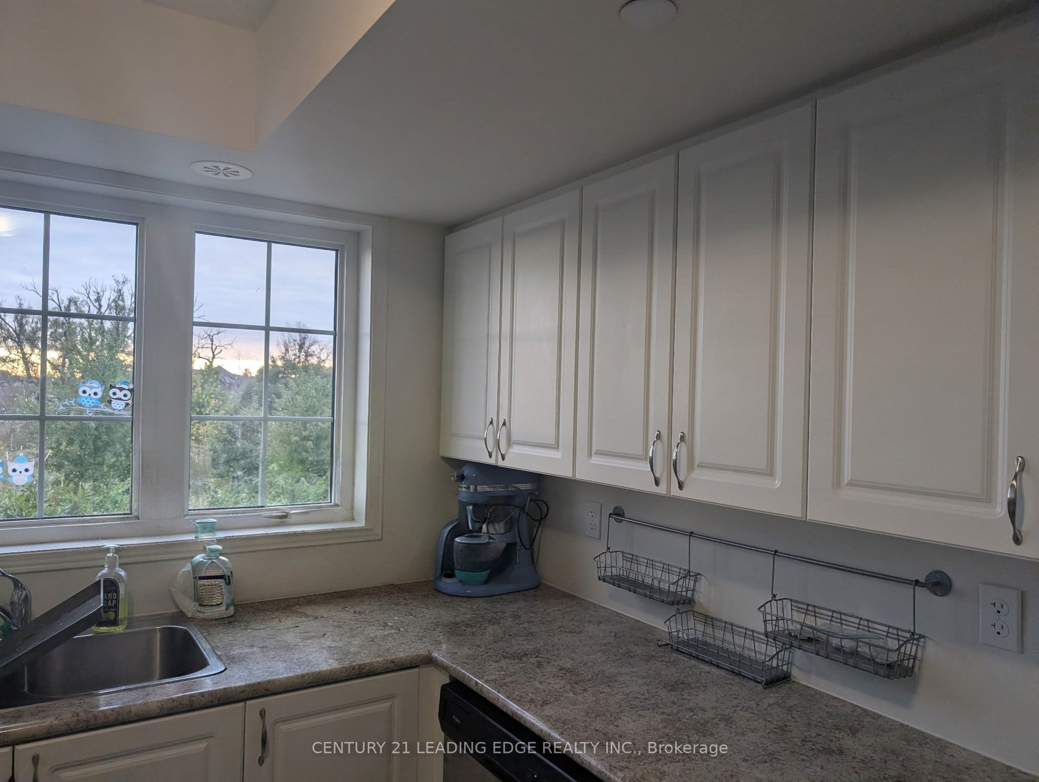 2324 Chevron Prince Path, Oshawa 3