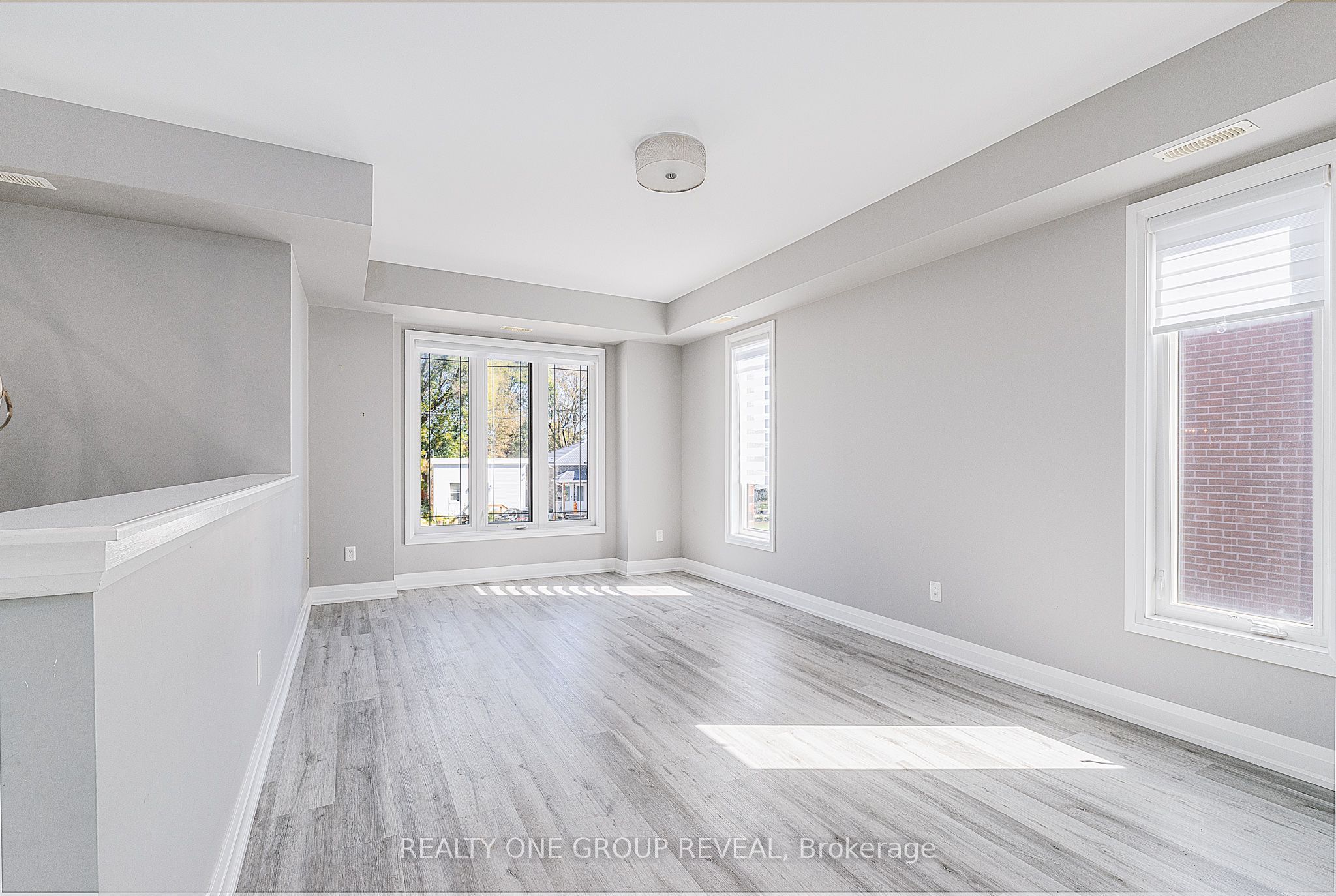 Unit 2 - 96 Cromwell Avenue, Oshawa 4