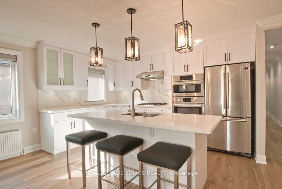 Unit Upper - 22 Wineva Avenue, Toronto 5