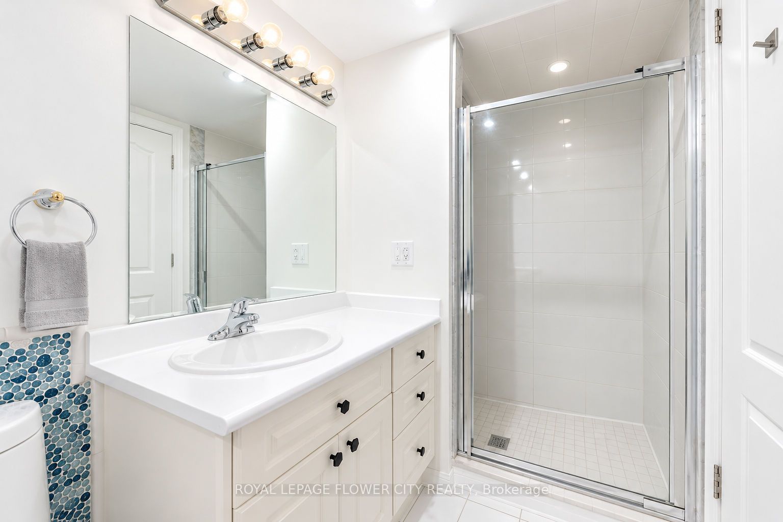 Unit 423 - 1400 The Esplanade, Pickering 5