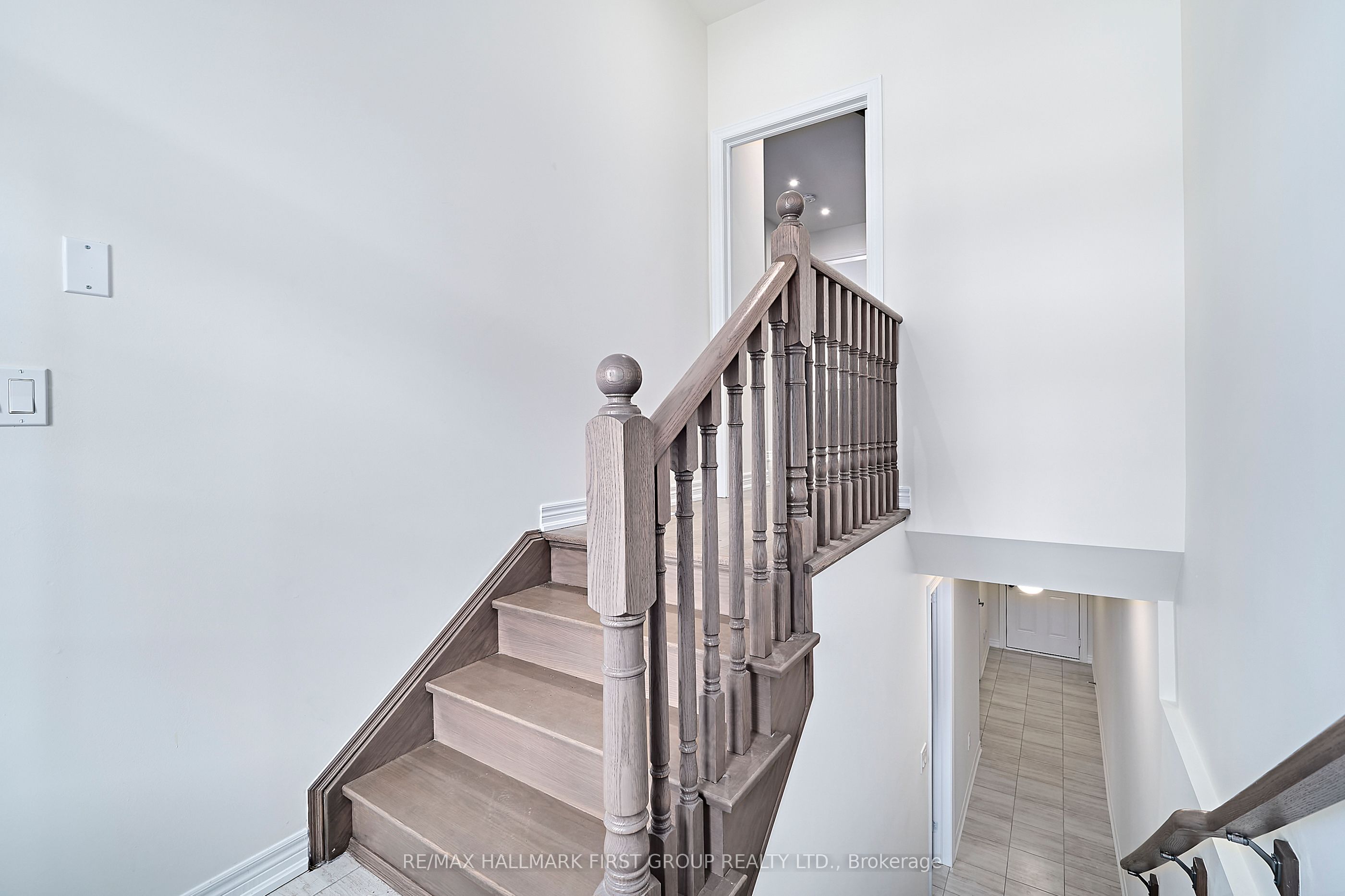 2945 Starlight Drive, Pickering 5